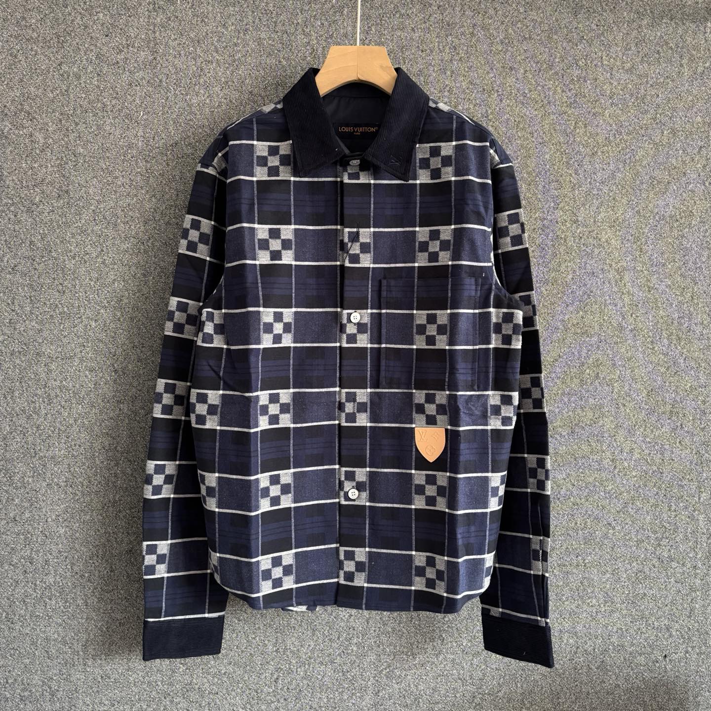 Louis Vuitton Basic Clothing S-m-l-xl