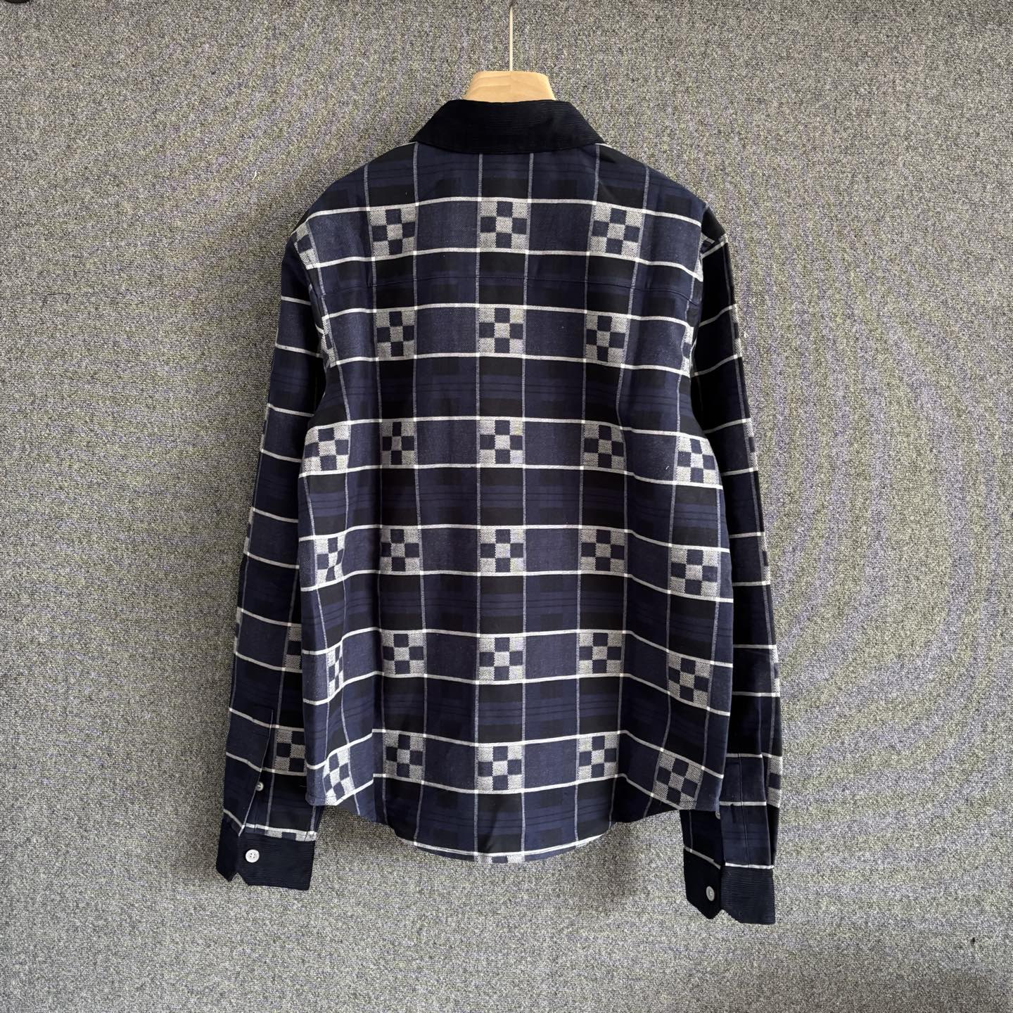 Louis Vuitton Basic Clothing S-m-l-xl