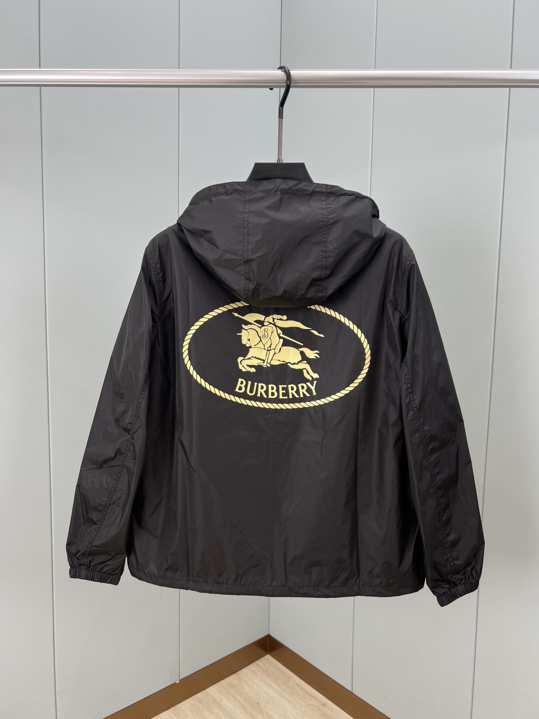 Burberry Basic Clothing Cotton Black Hooded M-xl