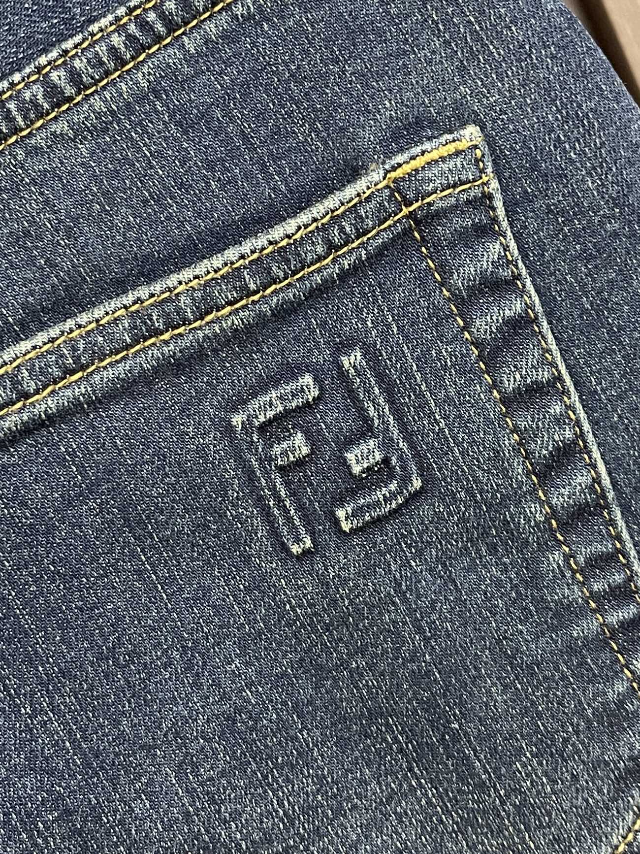 Fendi Jeans L