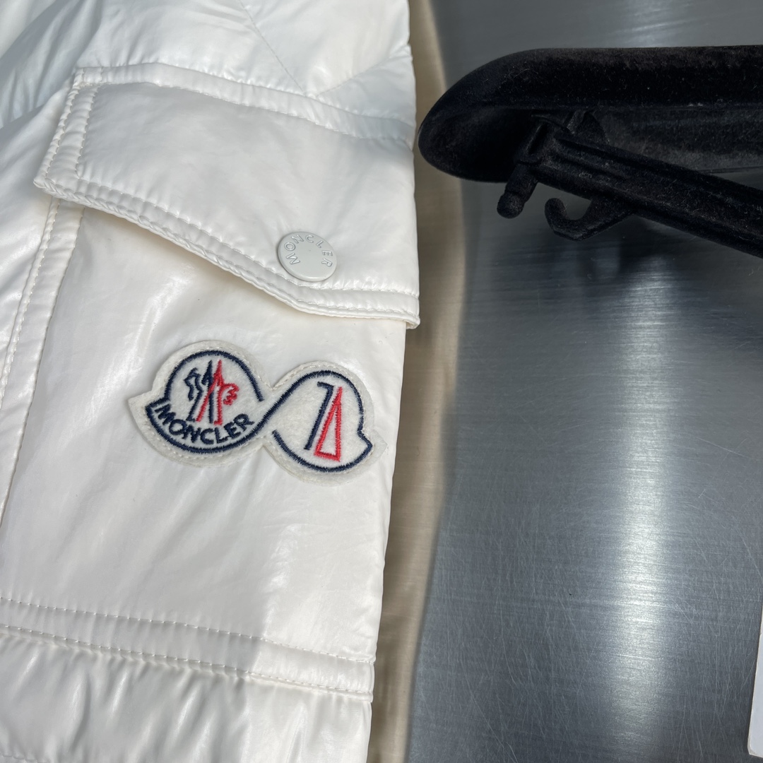 Moncler Down Jacket White Duck Down Black M-l-xl