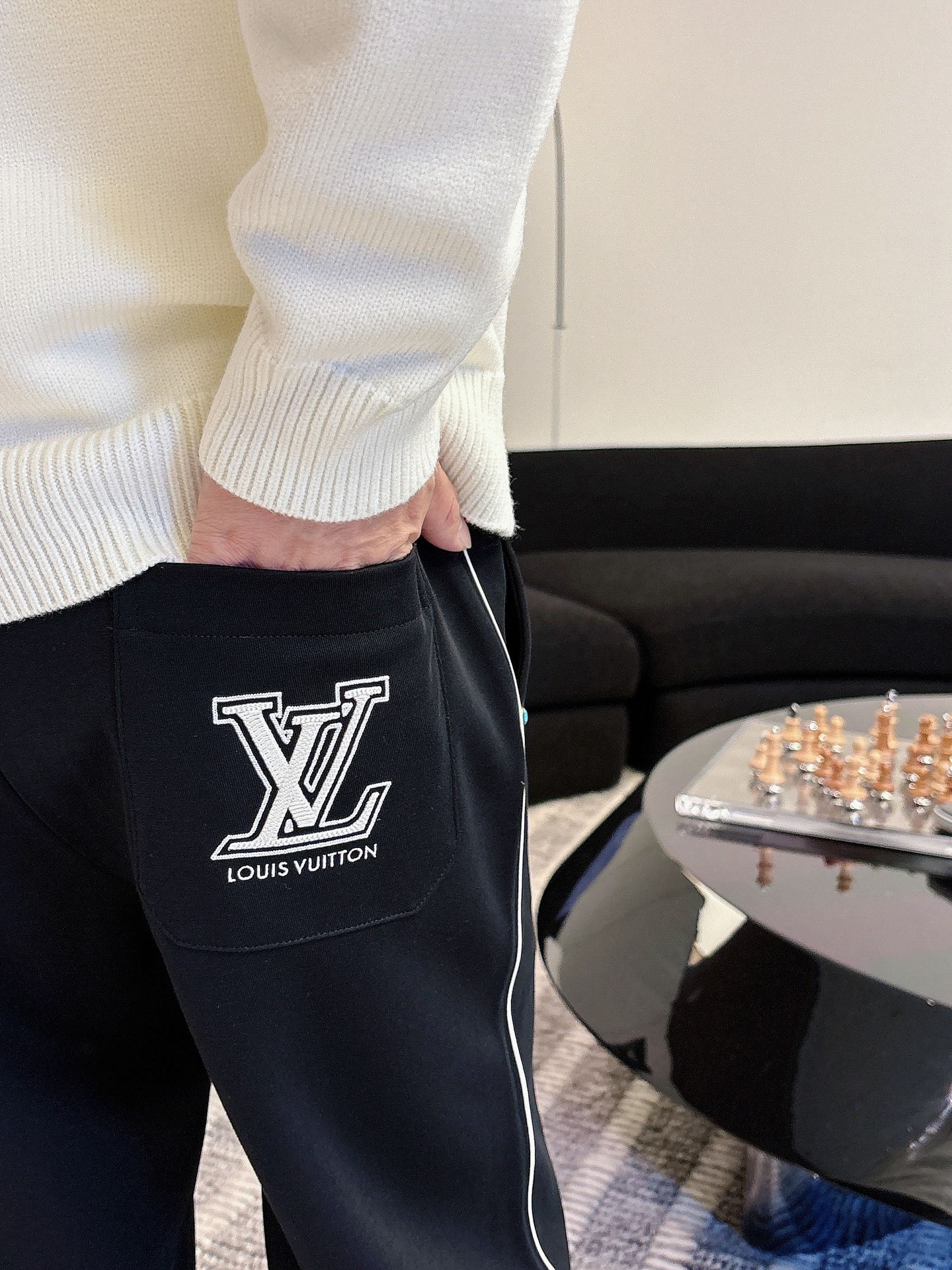 Louis Vuitton Basic Clothing S-m-l-xl