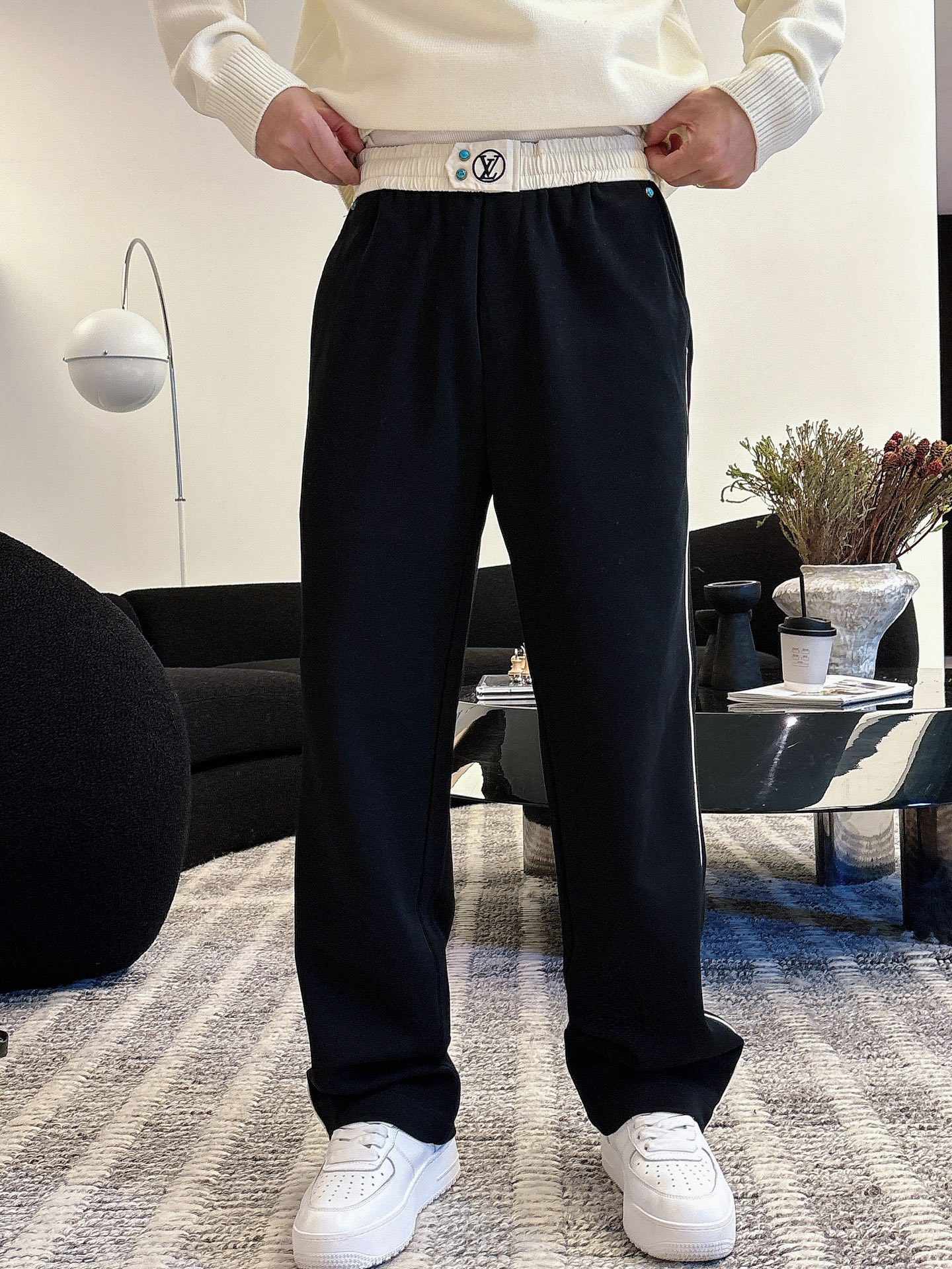 Louis Vuitton Basic Clothing S-m-l-xl