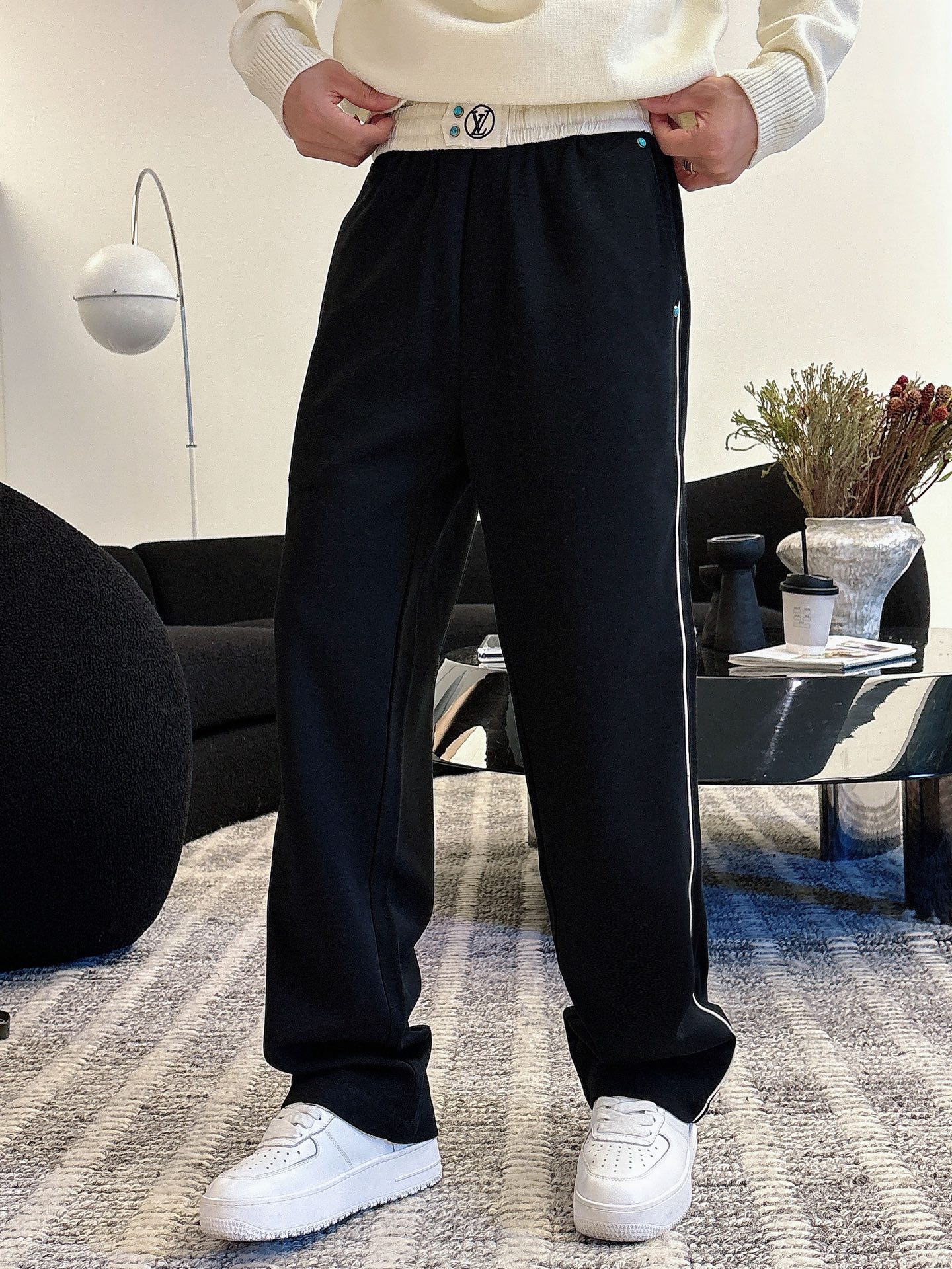 Louis Vuitton Basic Clothing S-m-l-xl