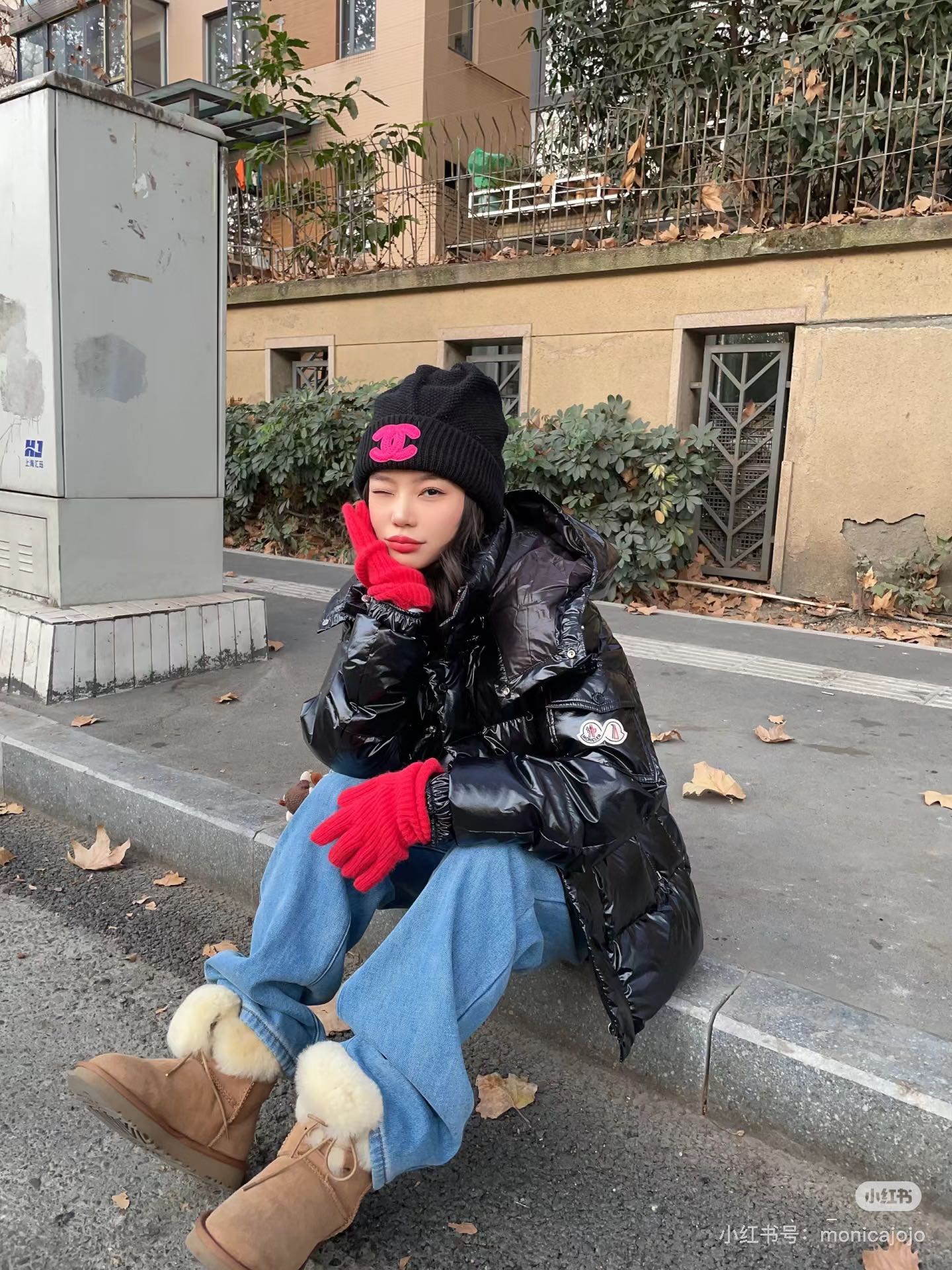 Moncler Down Jacket White Duck Down Black M-l-xl