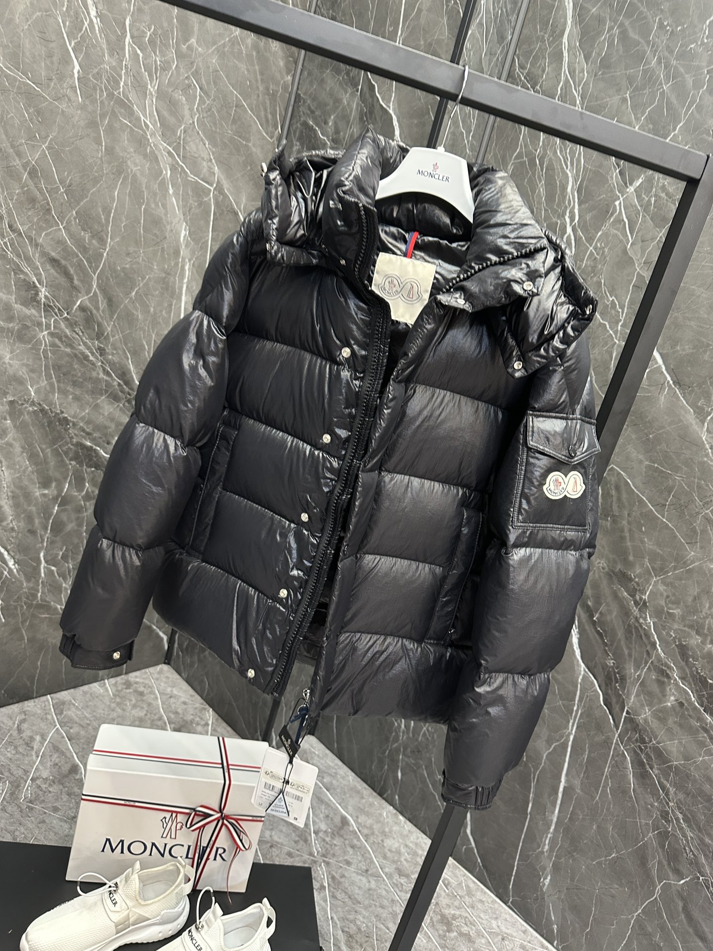 Moncler Down Jacket White Duck Down Black M-l-xl