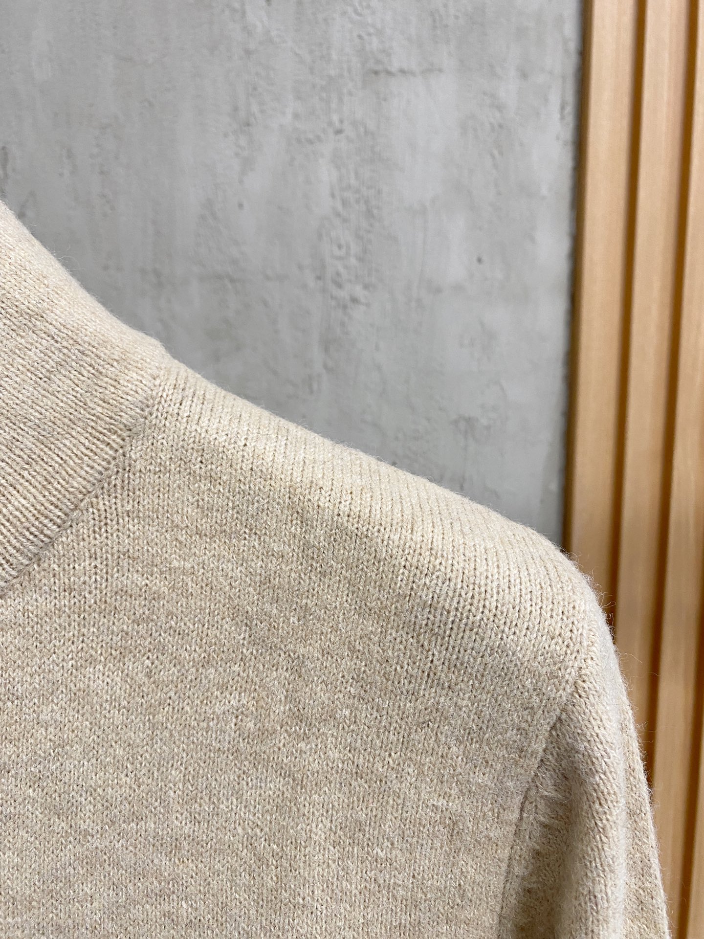 Gucci Basic Clothing Wool M-xl