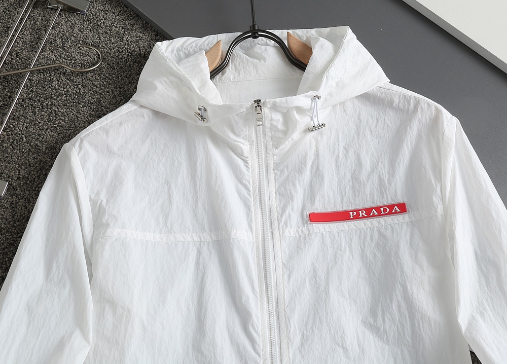 Prada Basic Clothing M-l-xxxl-175140