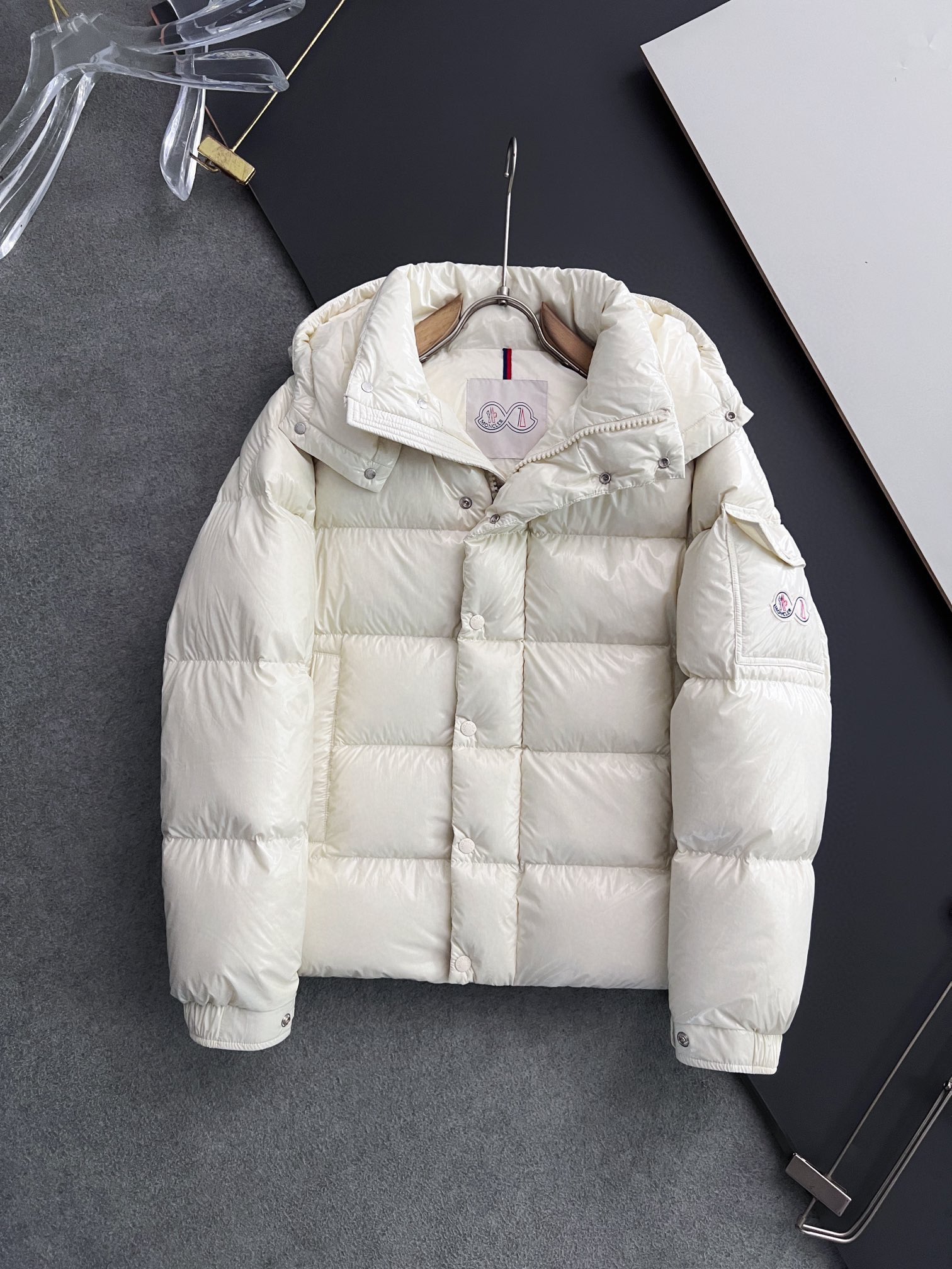 Moncler Down Jacket White Duck Down Black M-l-xl