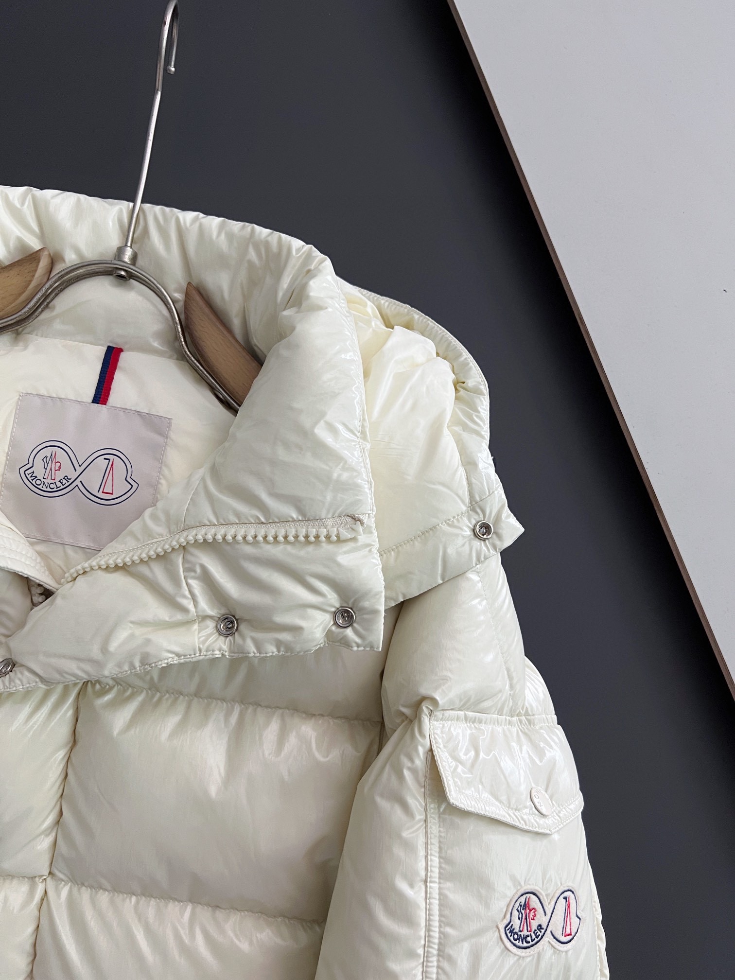 Moncler Down Jacket White Duck Down Black M-l-xl