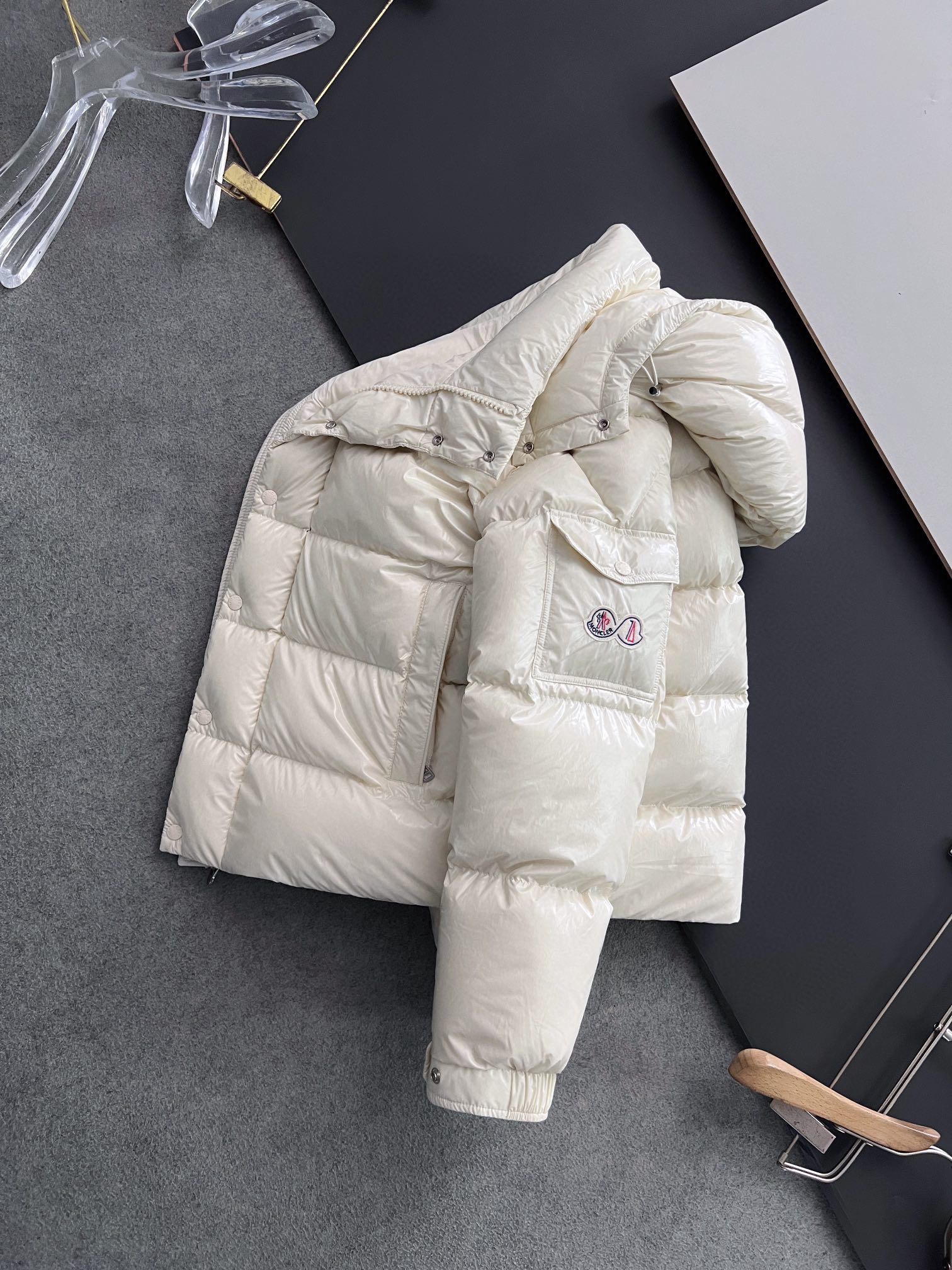 Moncler Down Jacket White Duck Down Black M-l-xl