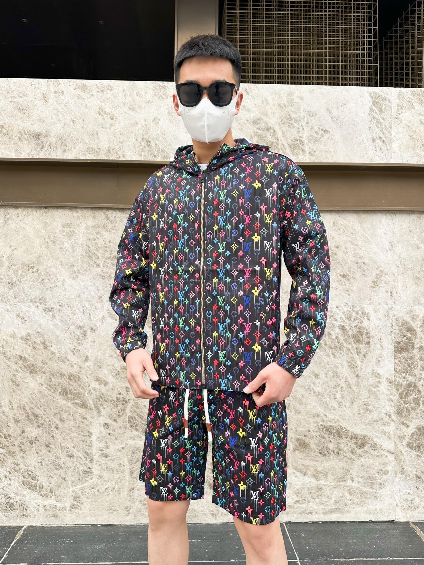 Louis Vuitton Basic Clothing M-l-xxxl