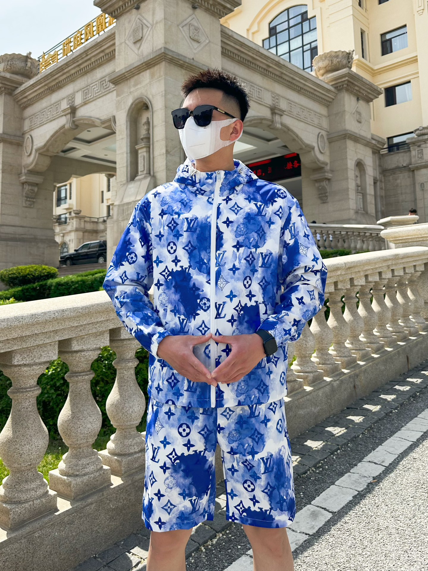 Louis Vuitton Basic Clothing M-l-xxxl