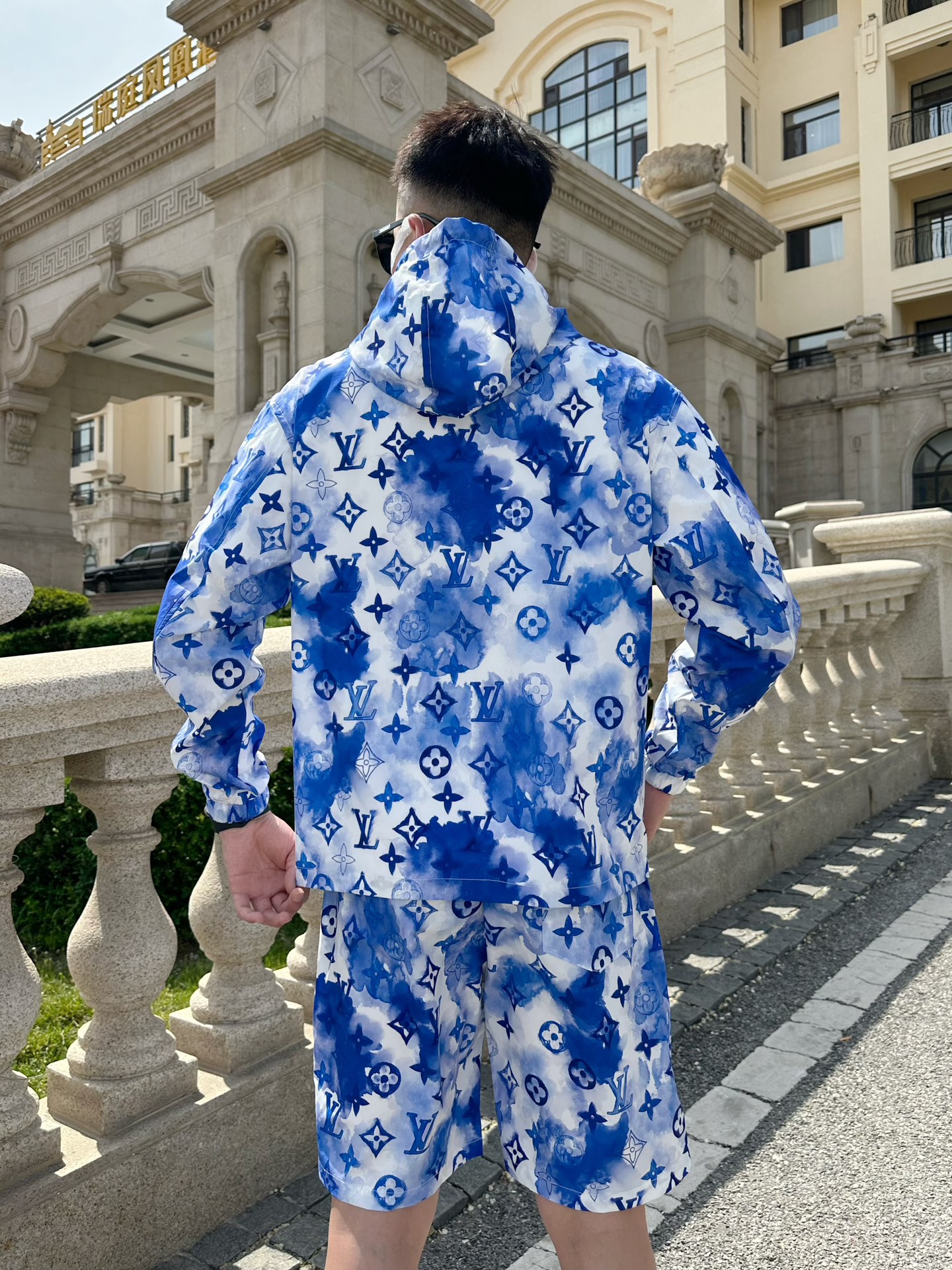 Louis Vuitton Basic Clothing M-l-xxxl