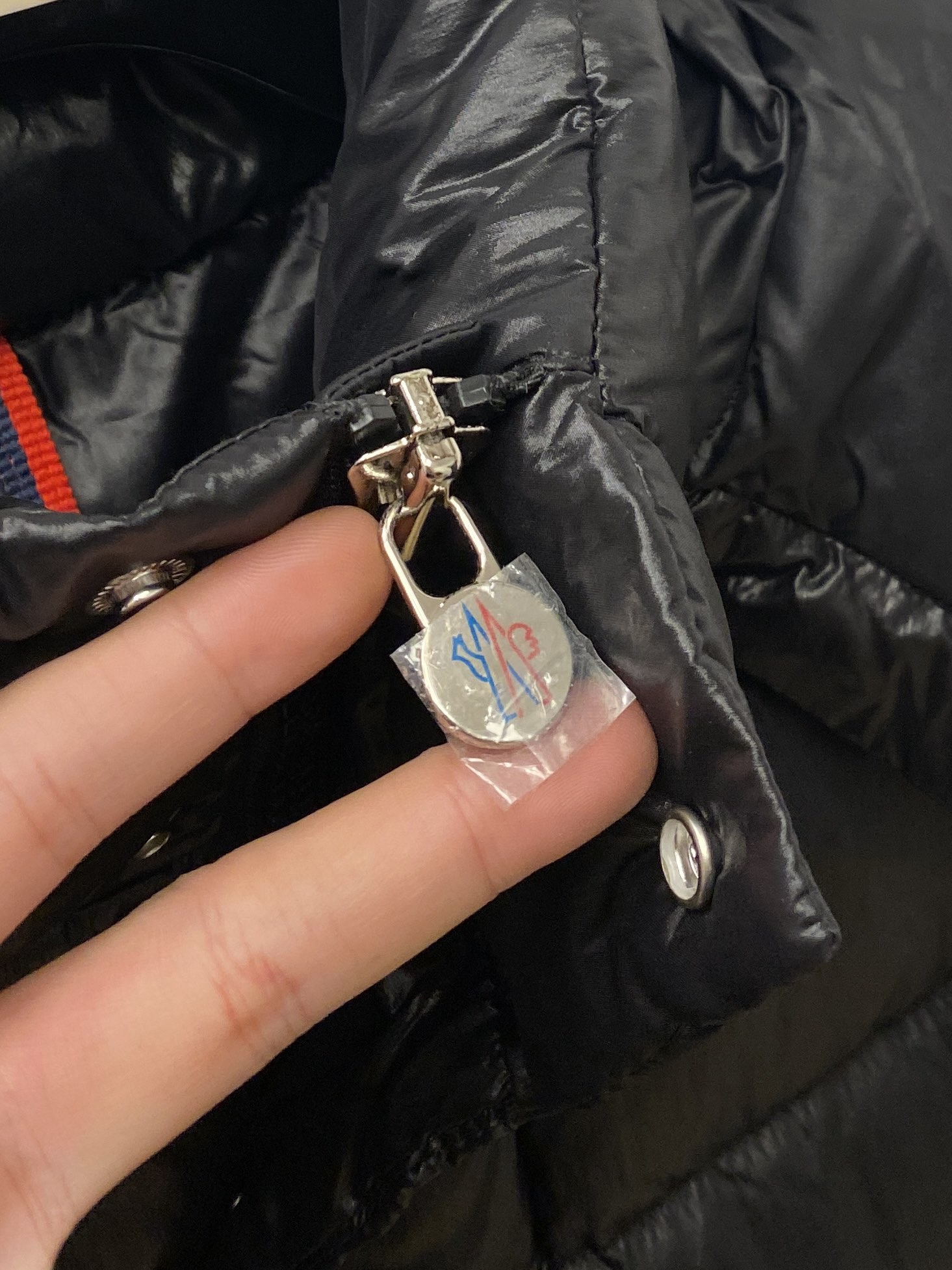 Moncler Down Jacket White Duck Down Black M-l-xl