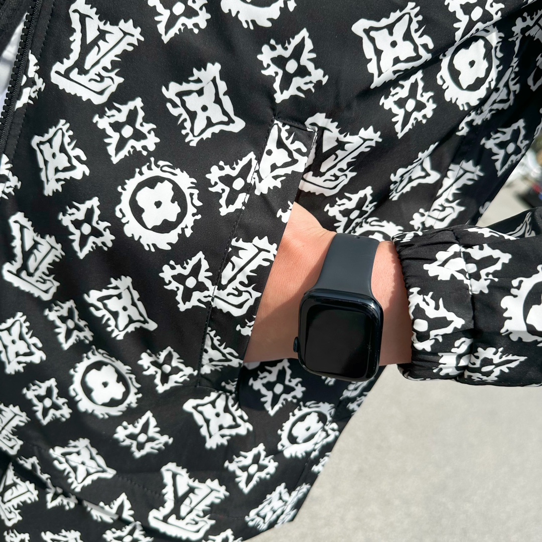 Louis Vuitton Basic Clothing M-l-xxxl