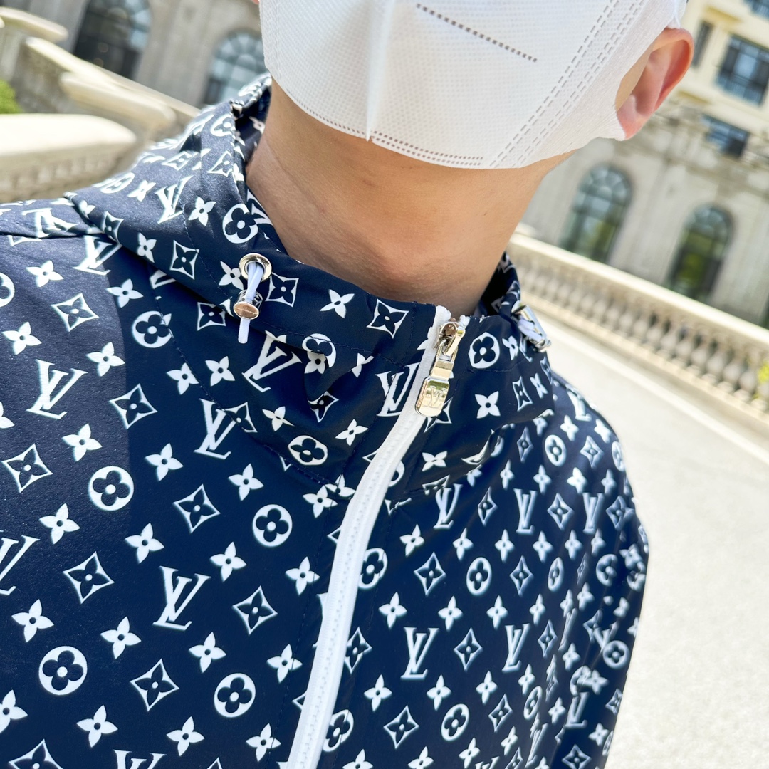 Louis Vuitton Basic Clothing M-l-xxxl