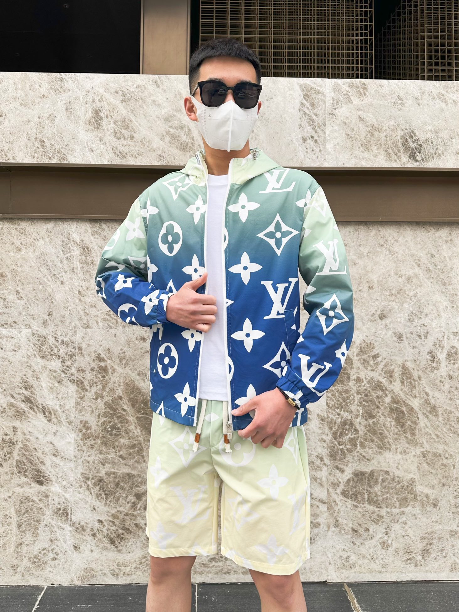 Louis Vuitton Basic Clothing M-l-xxxl