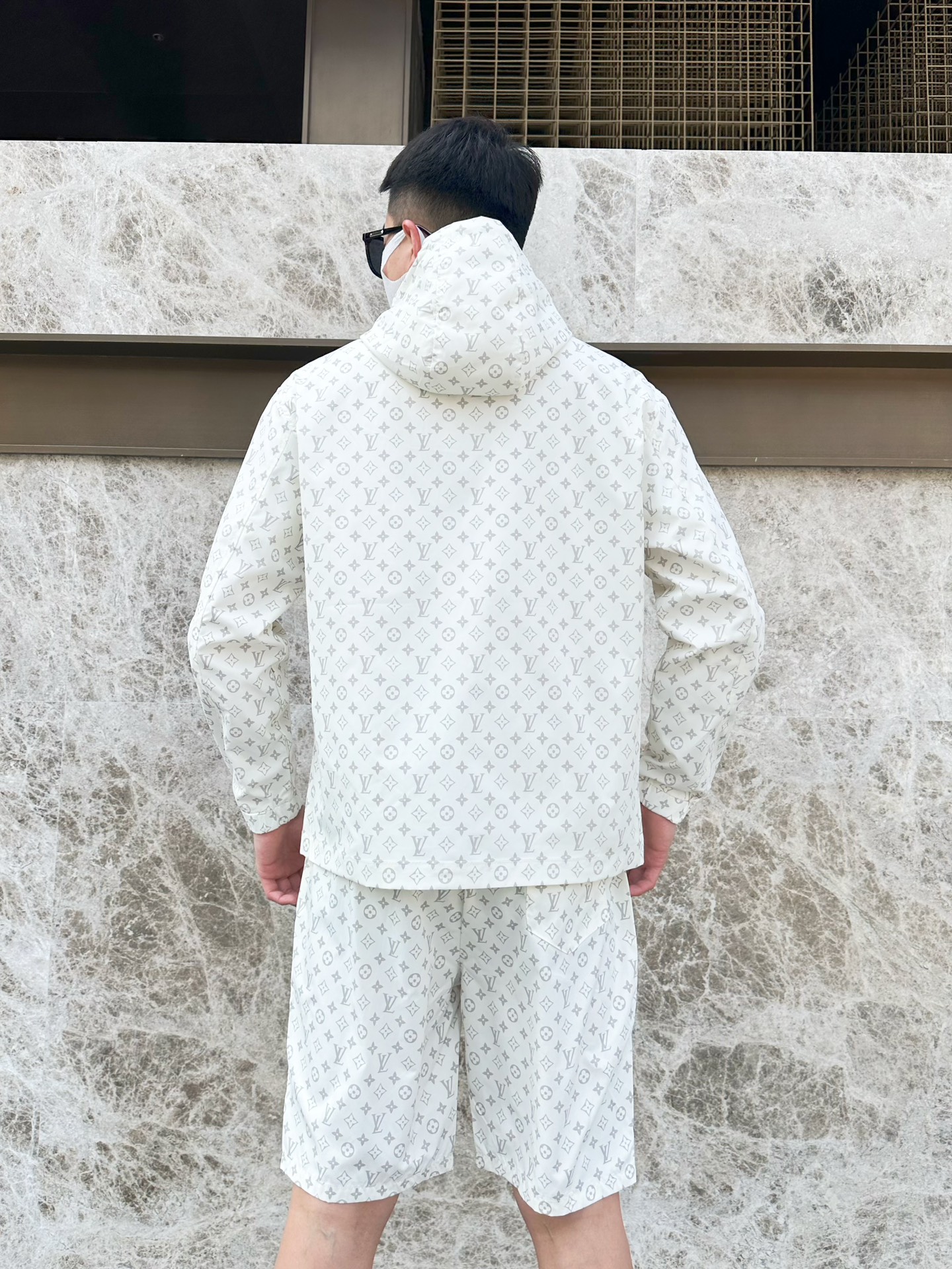 Louis Vuitton Basic Clothing M-l-xxxl