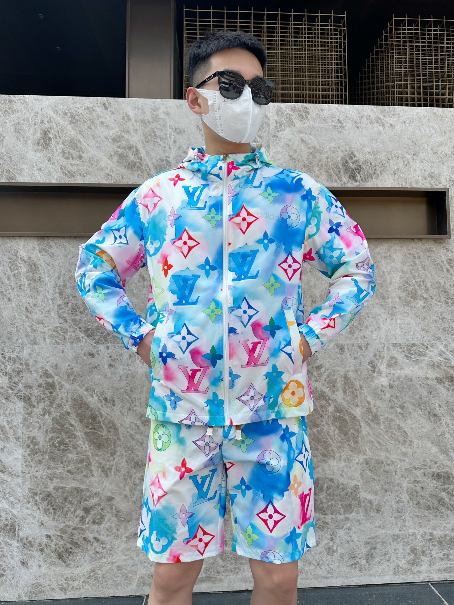 Louis Vuitton Basic Clothing M-l-xxxl