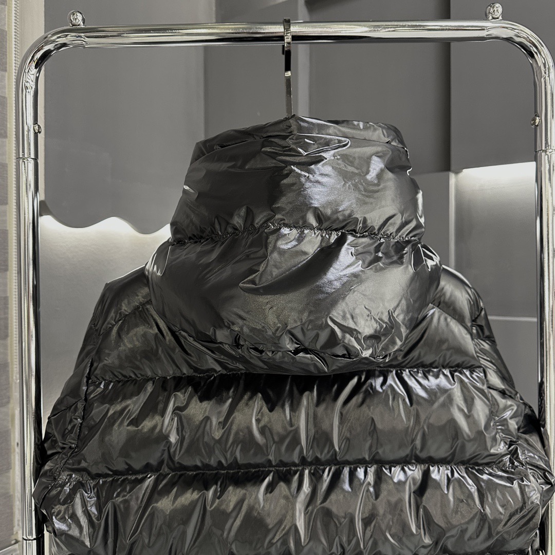Moncler Down Jacket White Duck Down Black M-l-xl