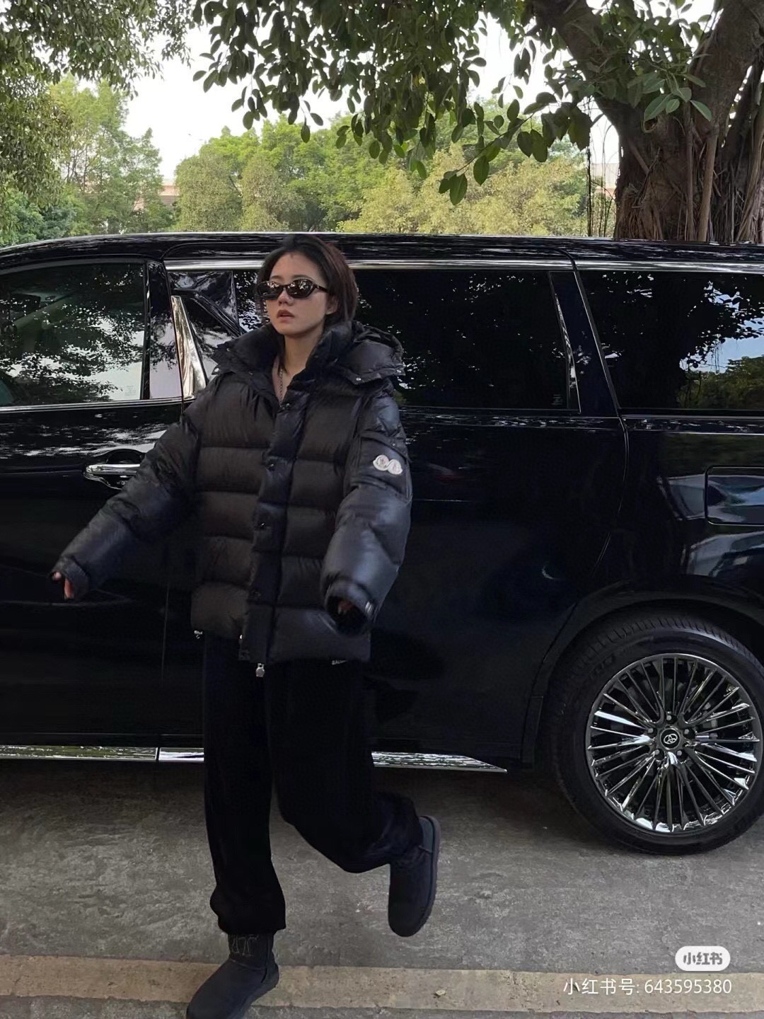 Moncler Down Jacket White Duck Down Black M-l-xl