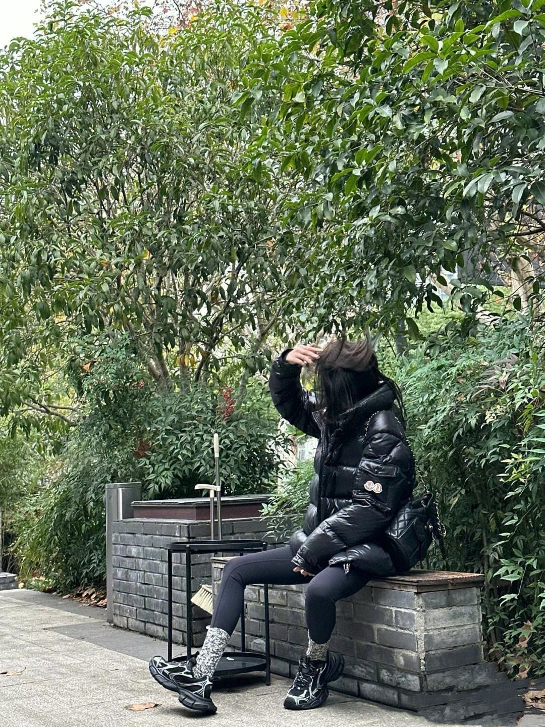 Moncler Down Jacket White Duck Down Black M-l-xl