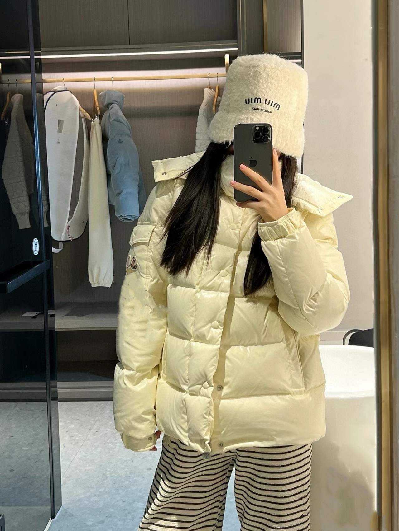 Moncler Down Jacket White Duck Down Black M-l-xl