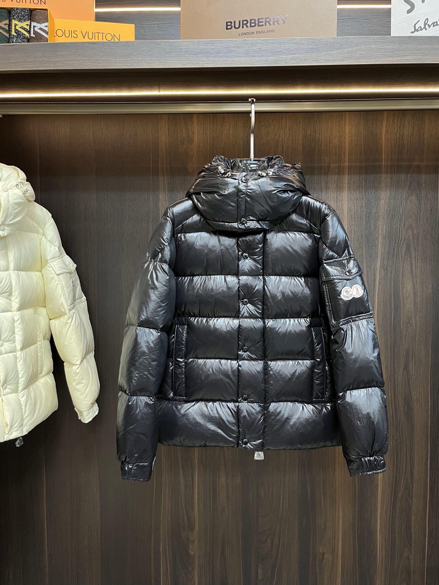 Moncler Down Jacket White Duck Down Black M-l-xl