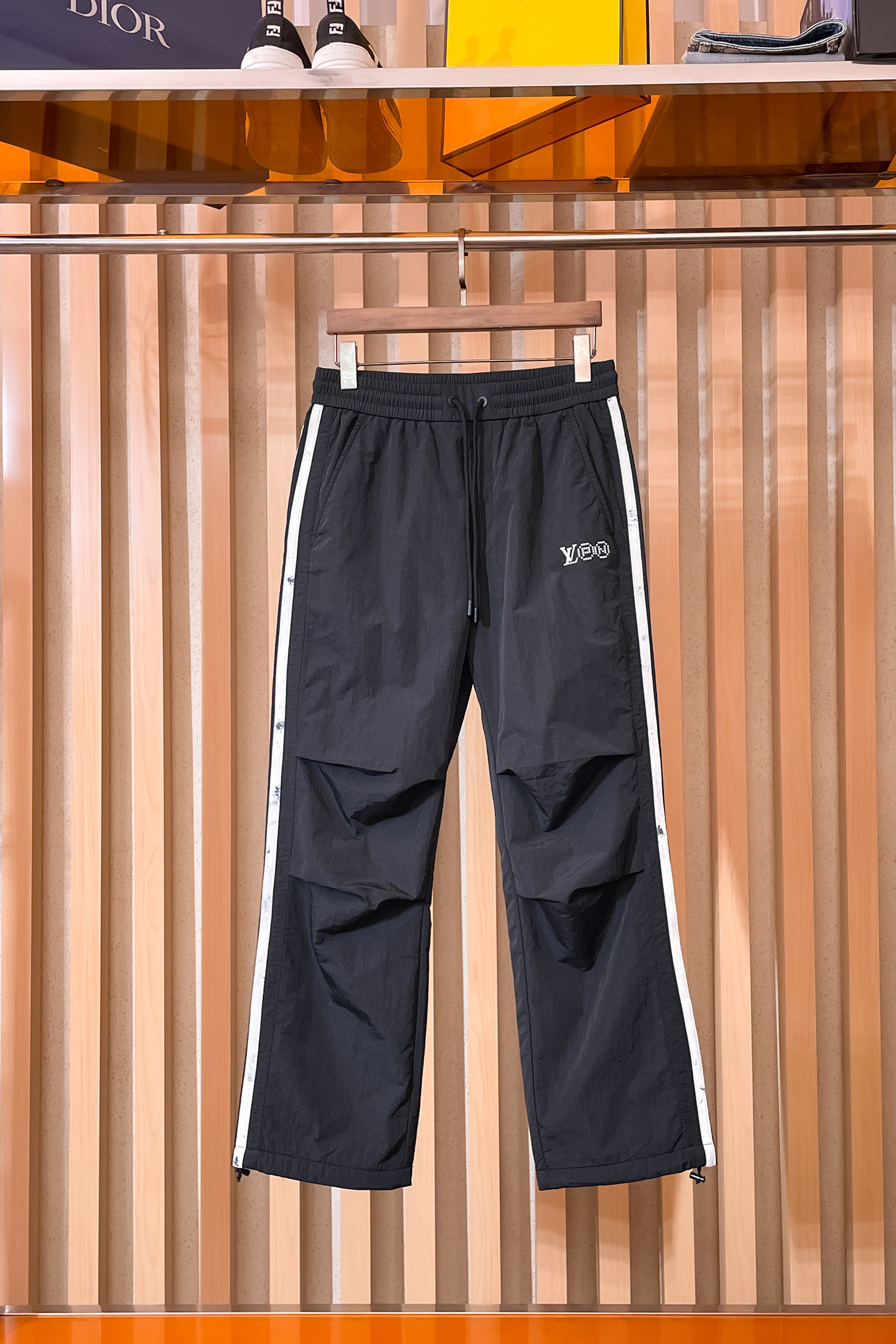 Louis Vuitton Basic Clothing S-m-l-xl