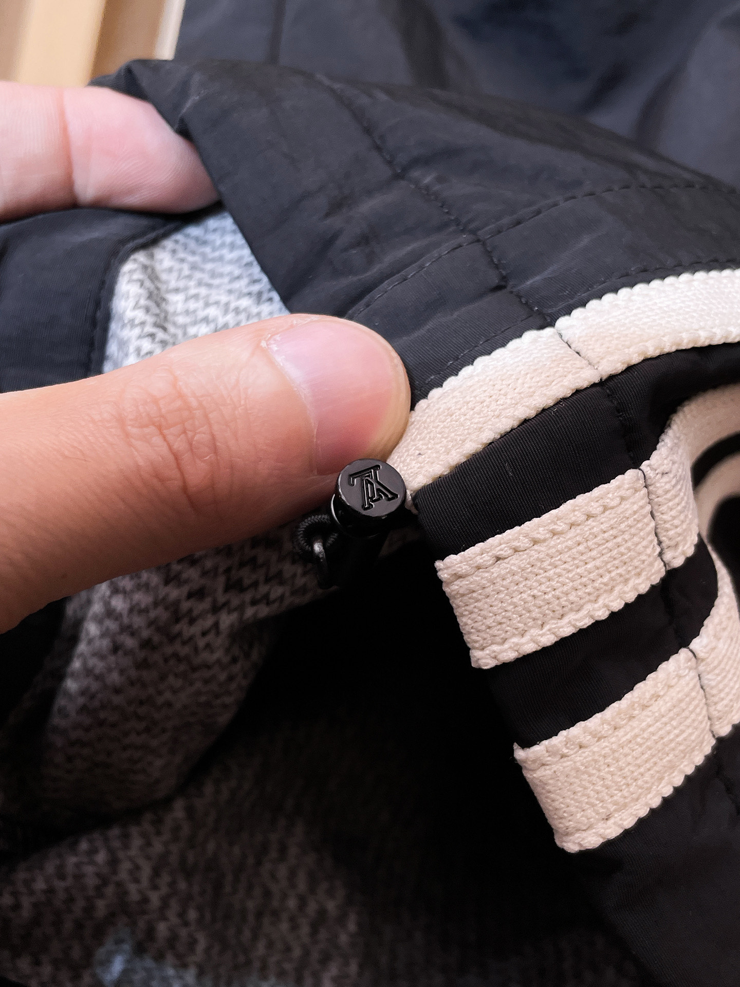 Louis Vuitton Basic Clothing S-m-l-xl