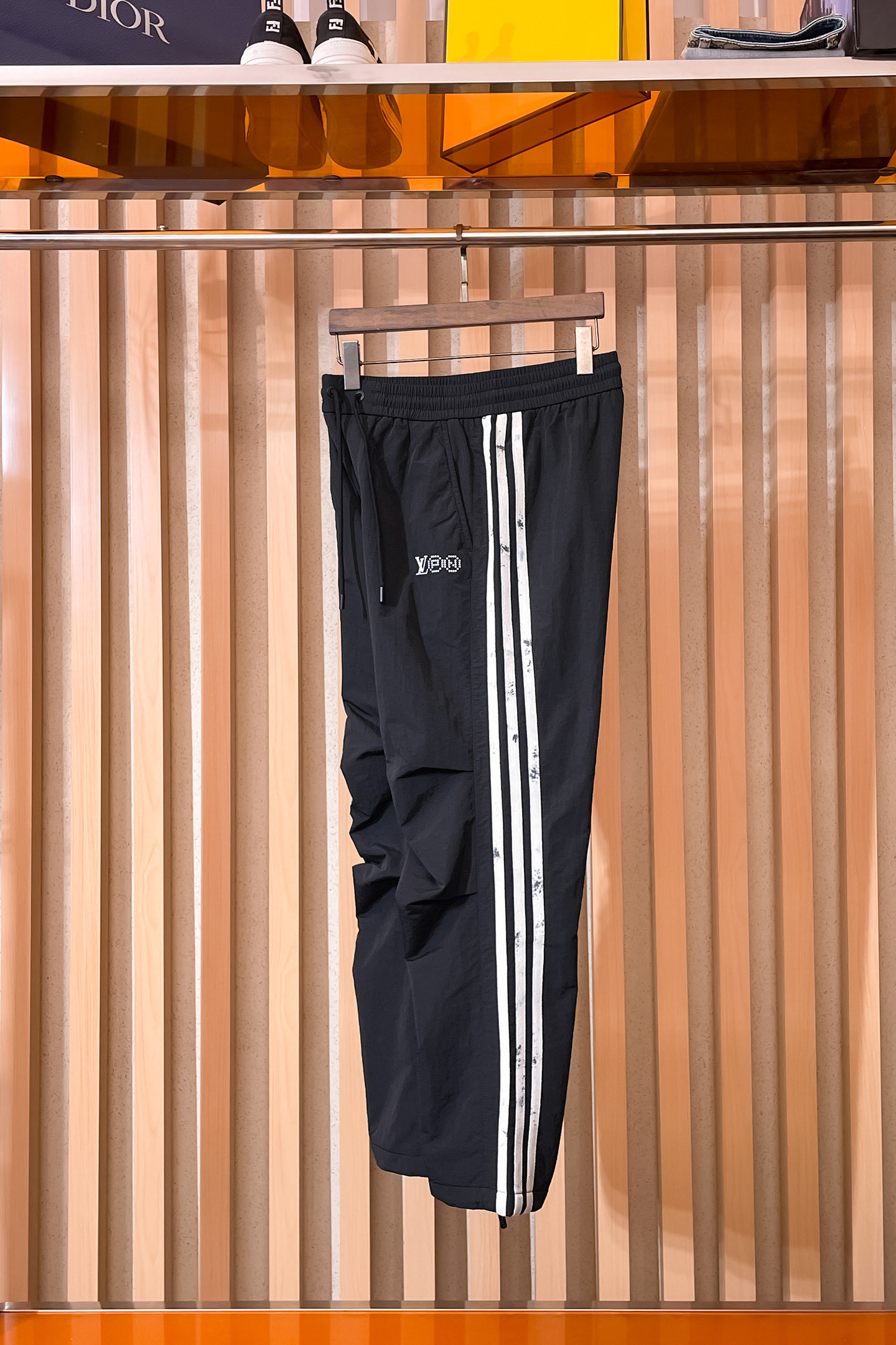 Louis Vuitton Basic Clothing S-m-l-xl
