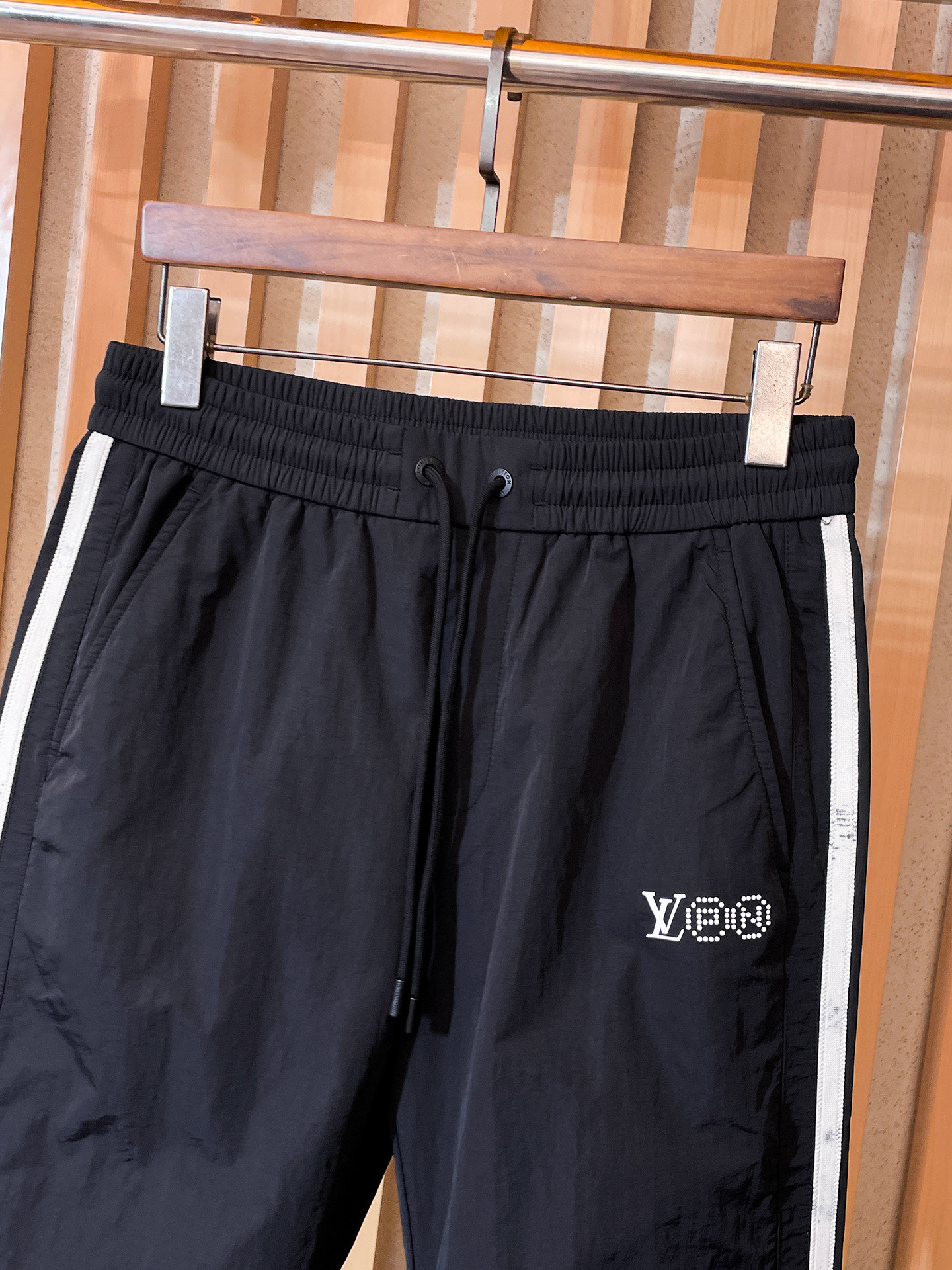 Louis Vuitton Basic Clothing S-m-l-xl