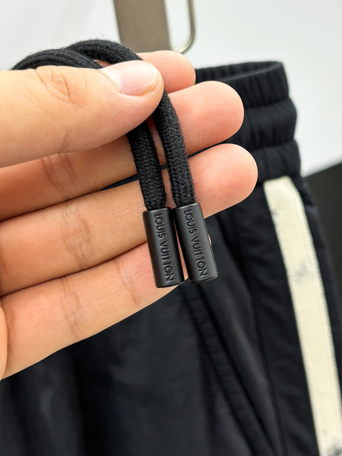 Louis Vuitton Basic Clothing M-l-xl
