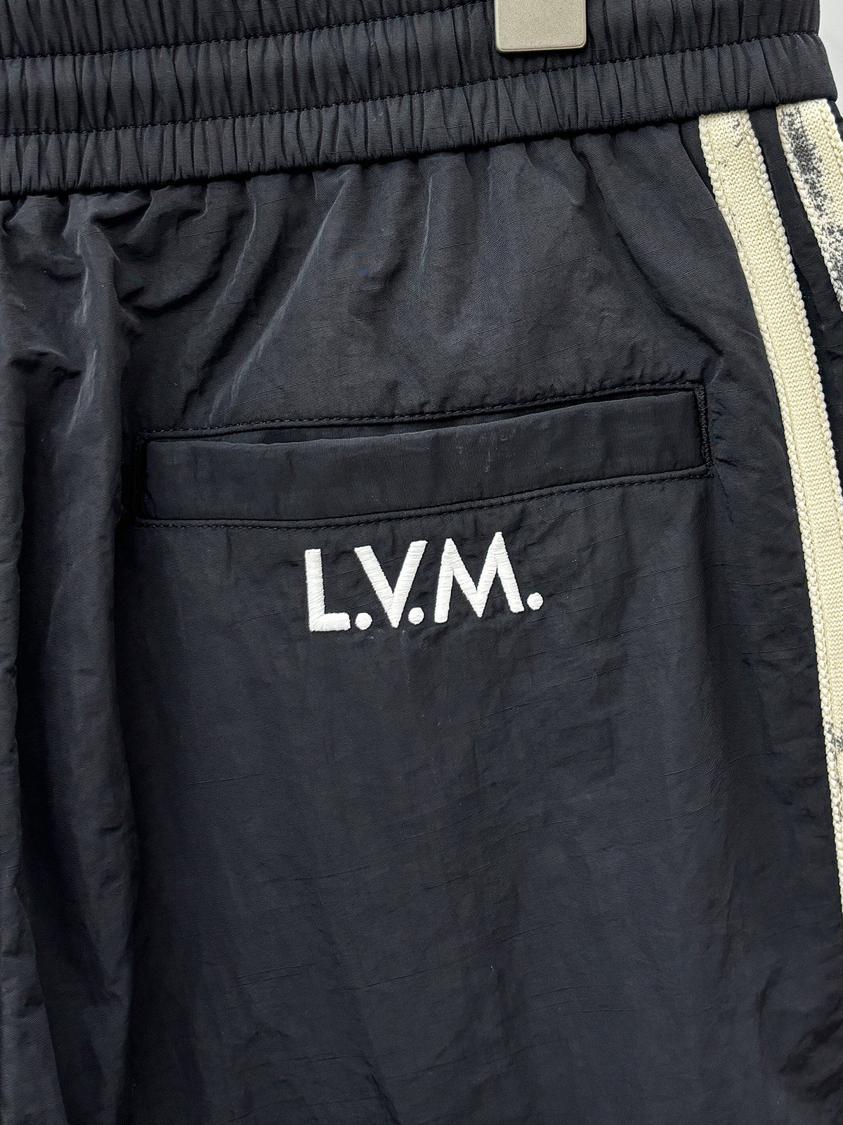 Louis Vuitton Basic Clothing M-l-xl