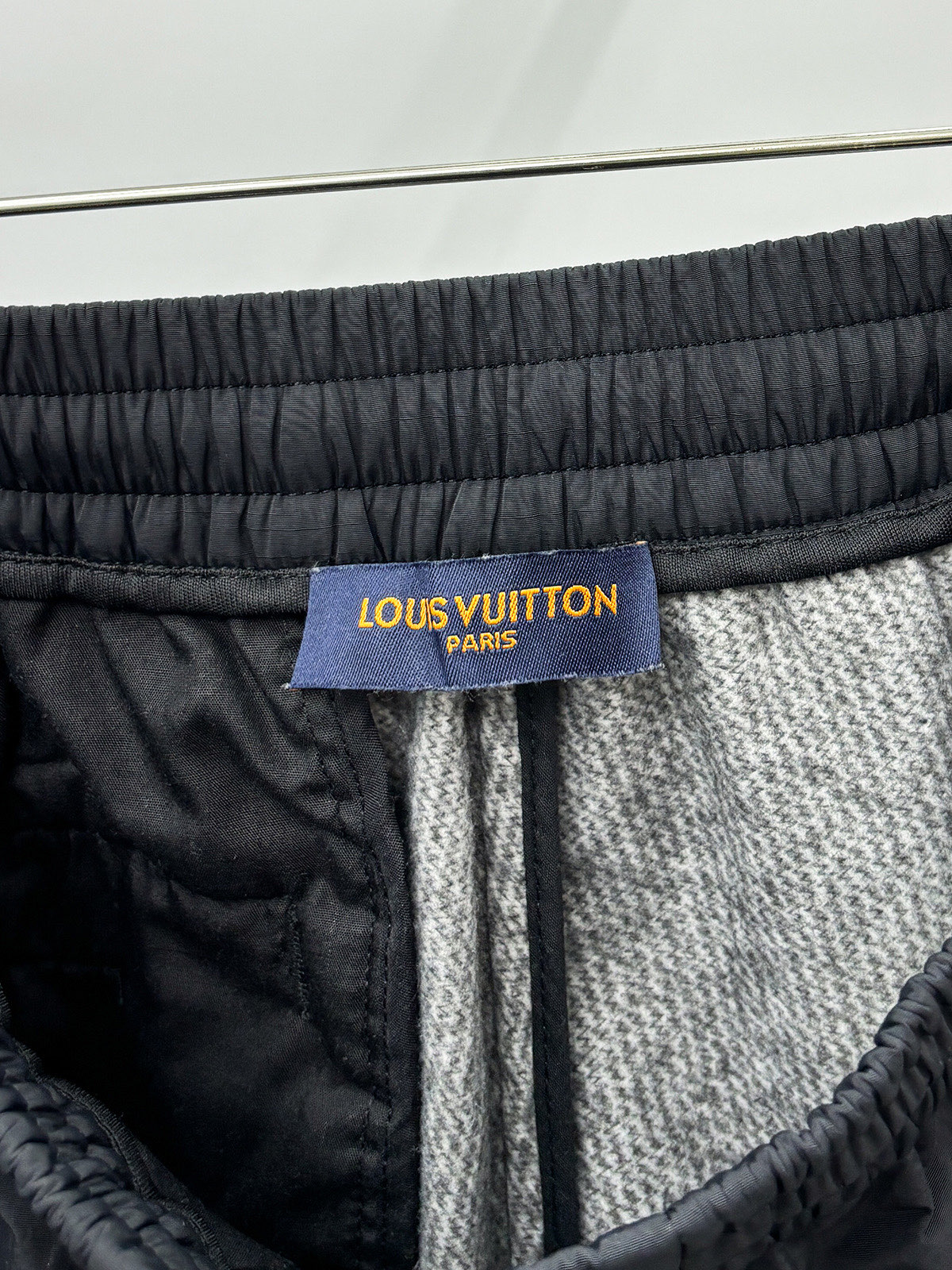 Louis Vuitton Basic Clothing M-l-xl