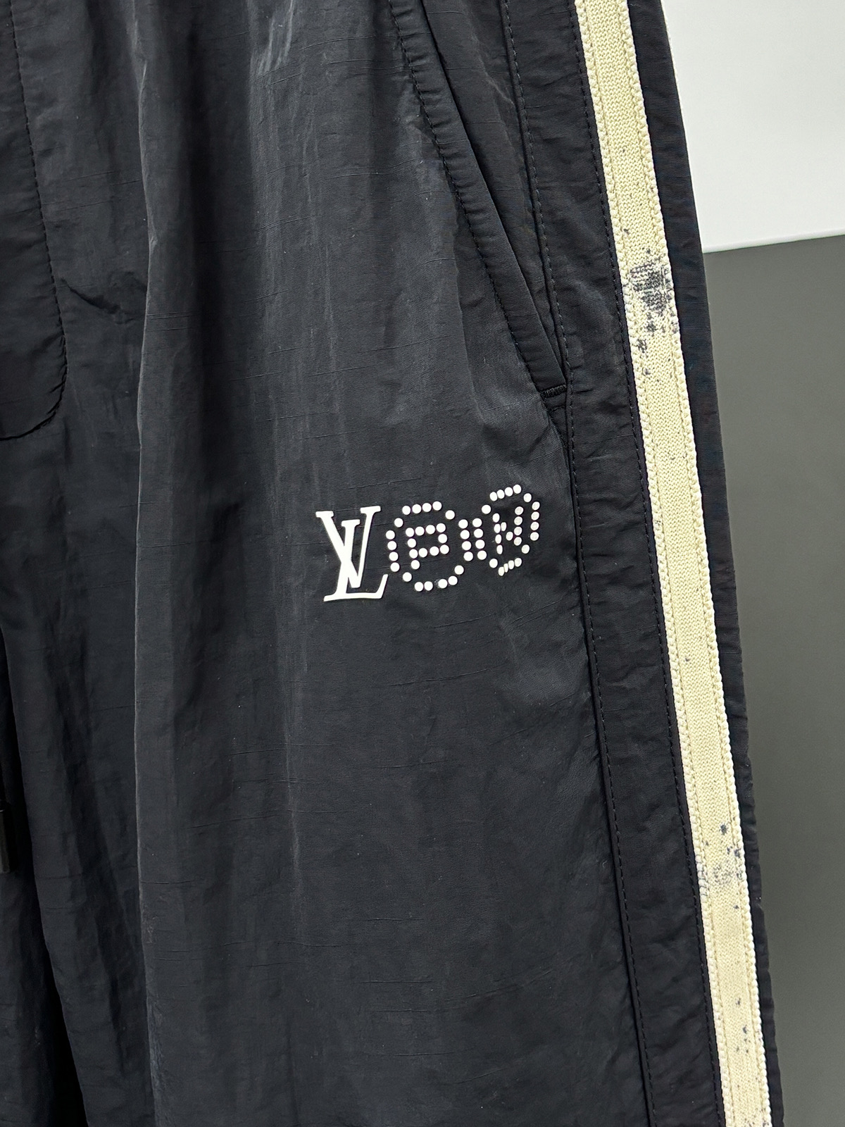 Louis Vuitton Basic Clothing M-l-xl