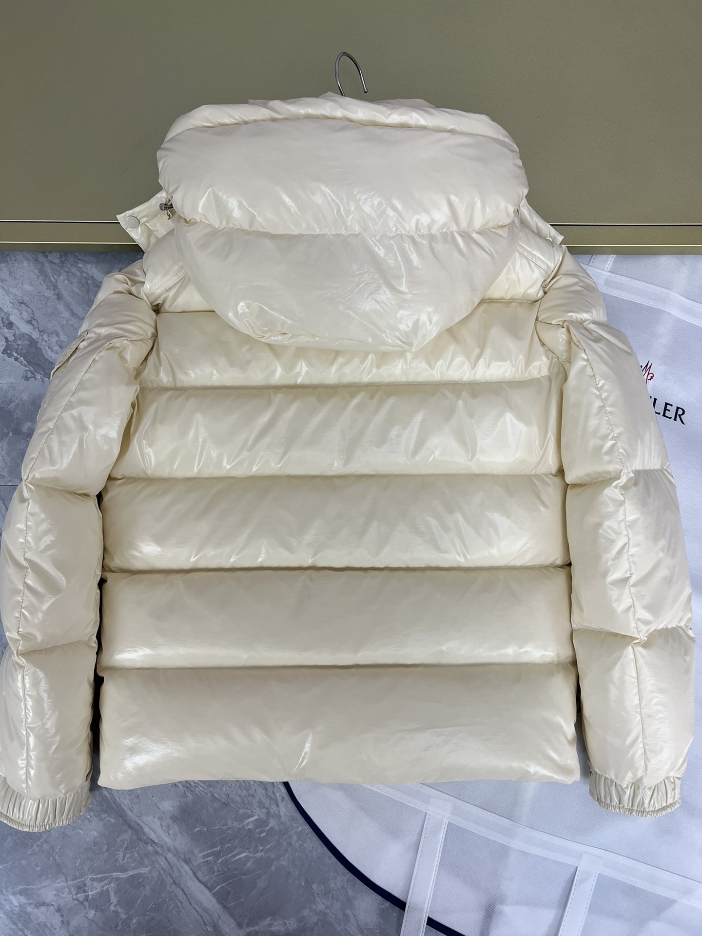 Moncler Down Jacket White Duck Down Black M-l-xl