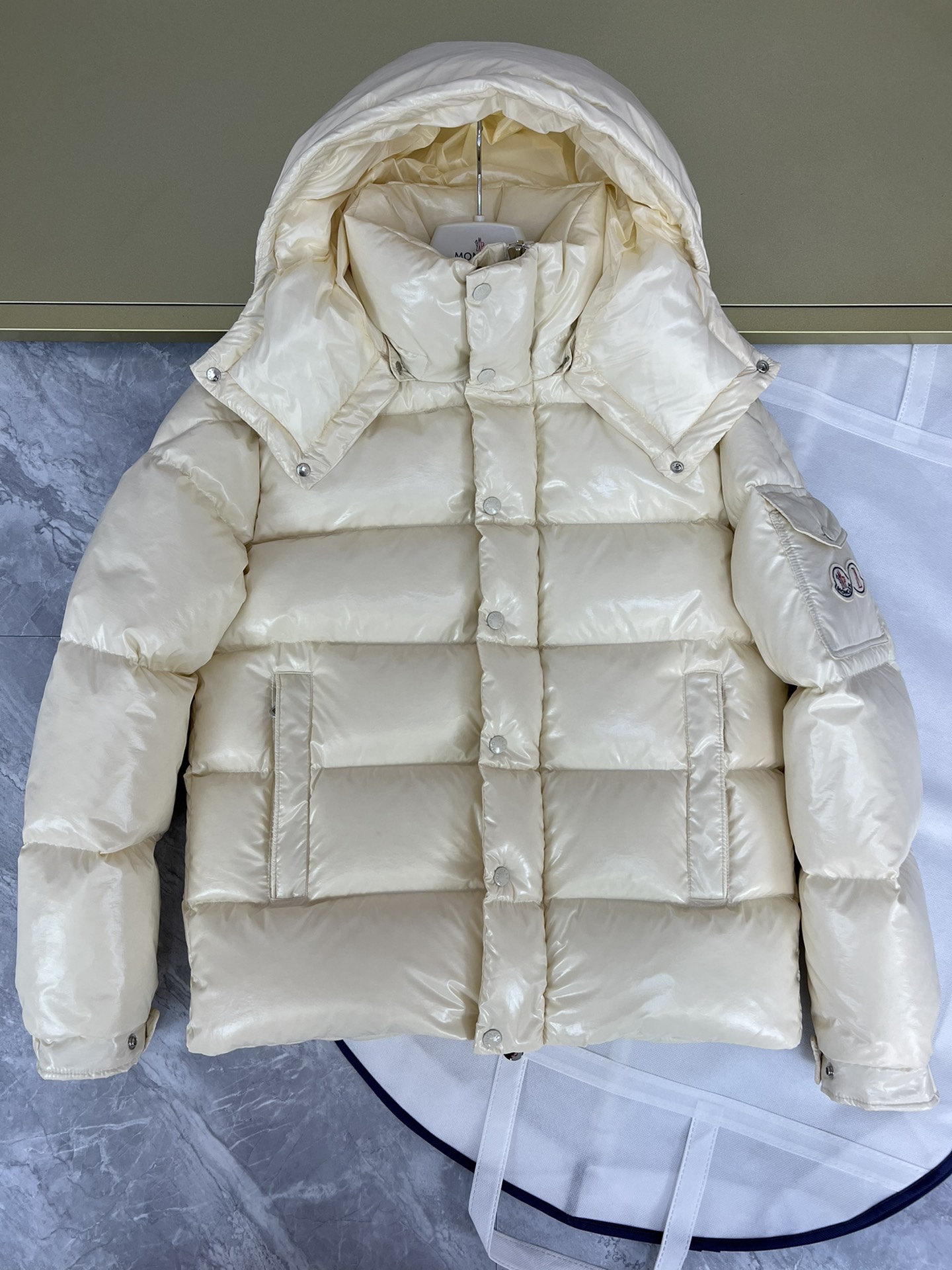 Moncler Down Jacket White Duck Down Black M-l-xl
