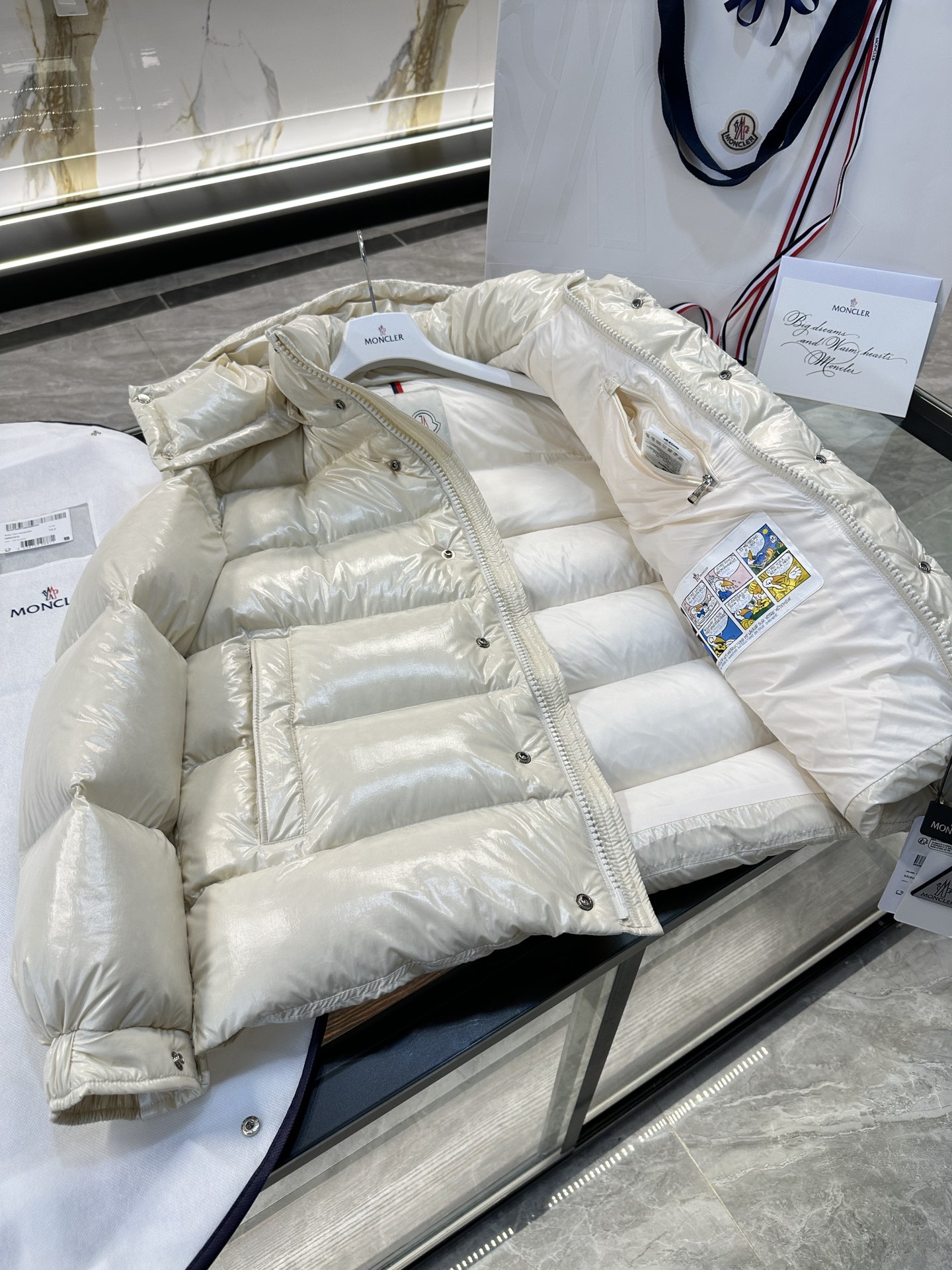 Moncler Down Jacket White Duck Down Black M-l-xl