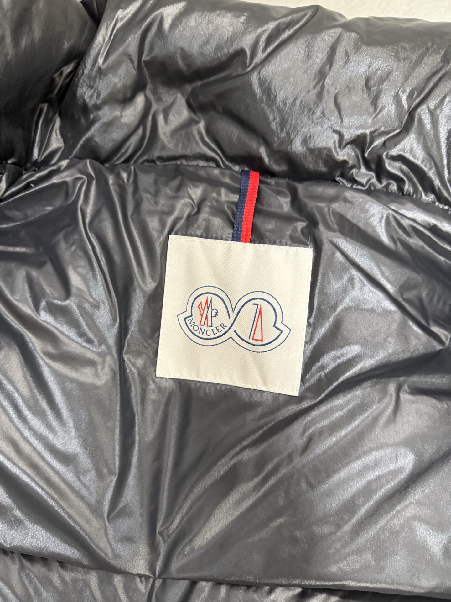 Moncler Down Jacket White Duck Down Black M-l-xl