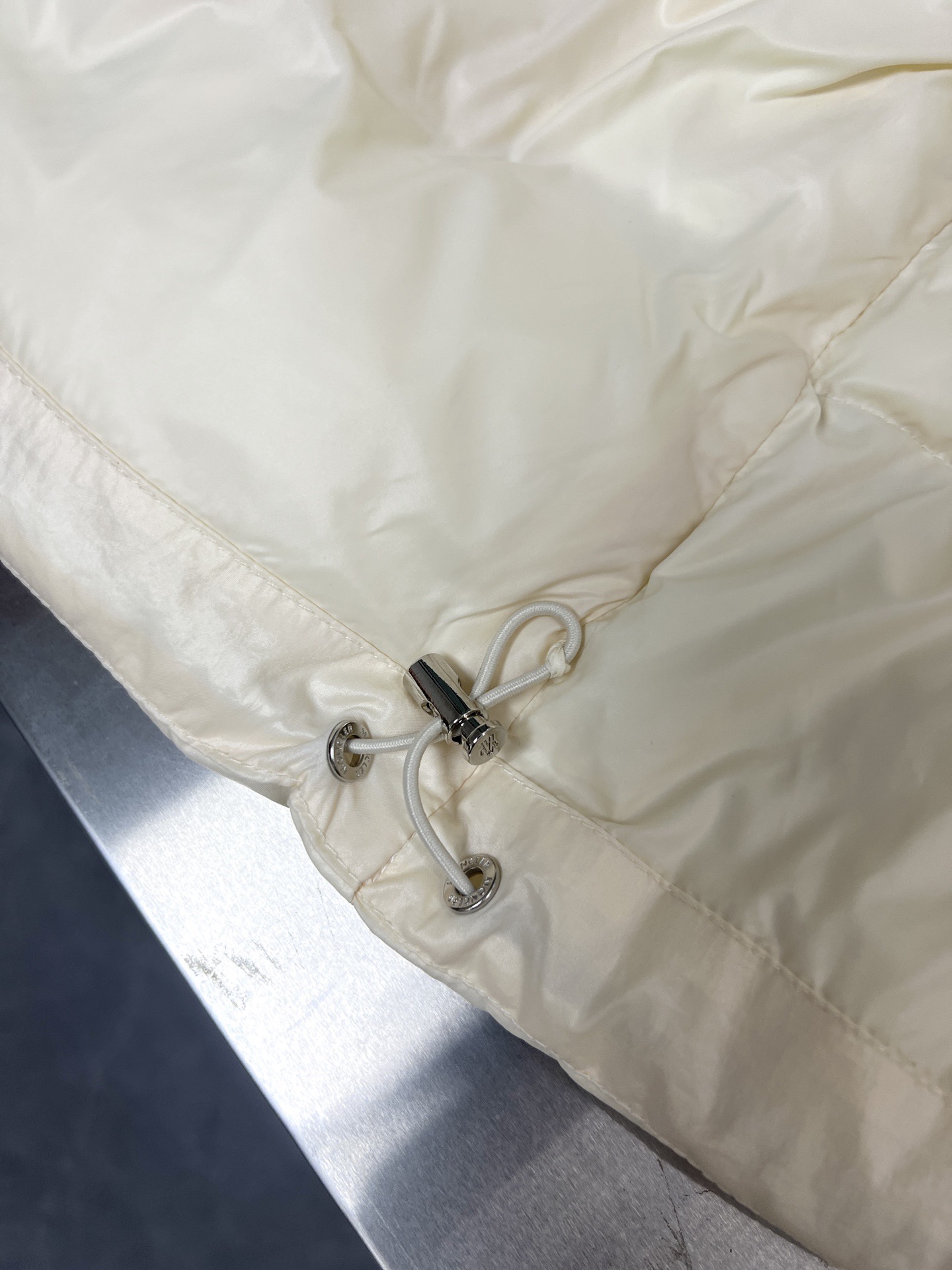 Moncler Down Jacket White Duck Down Black M-l-xl