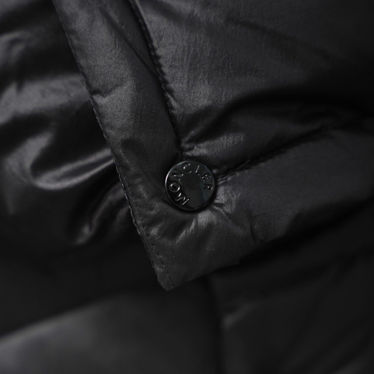Moncler Down Jacket White Duck Down Black M-l-xl