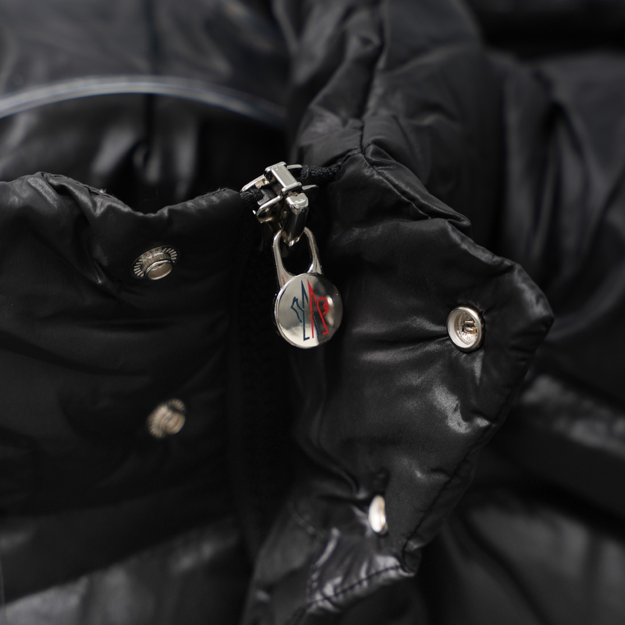 Moncler Down Jacket White Duck Down Black M-l-xl
