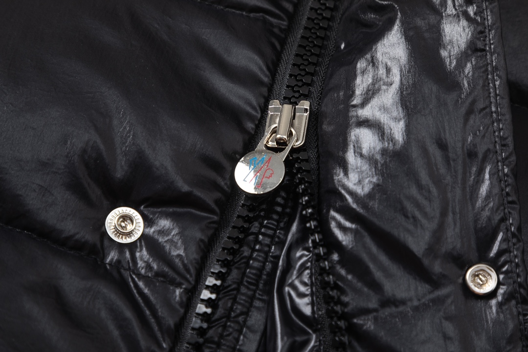 Moncler Down Jacket White Duck Down Black M-l-xl