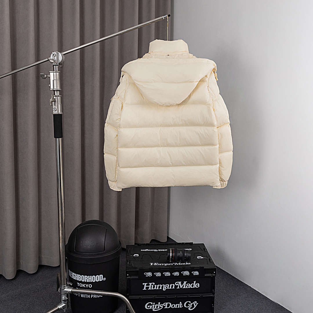 Moncler Down Jacket White Duck Down Black M-l-xl