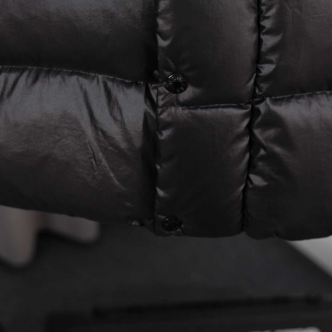 Moncler Down Jacket White Duck Down Black M-l-xl