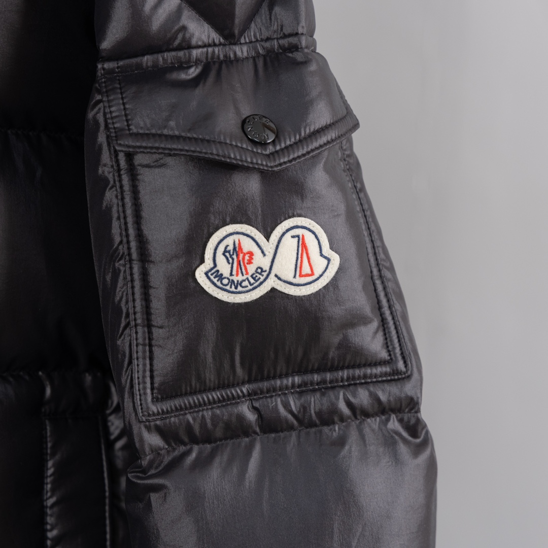 Moncler Down Jacket White Duck Down Black M-l-xl