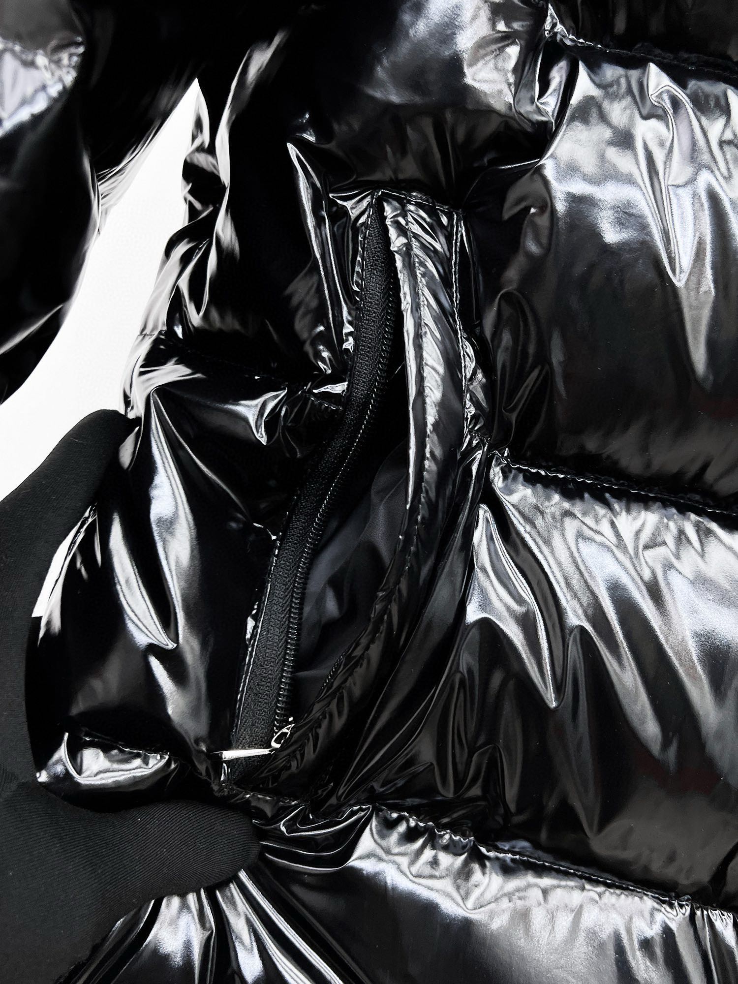 Moncler Down Jacket White Duck Down Black M-l-xl