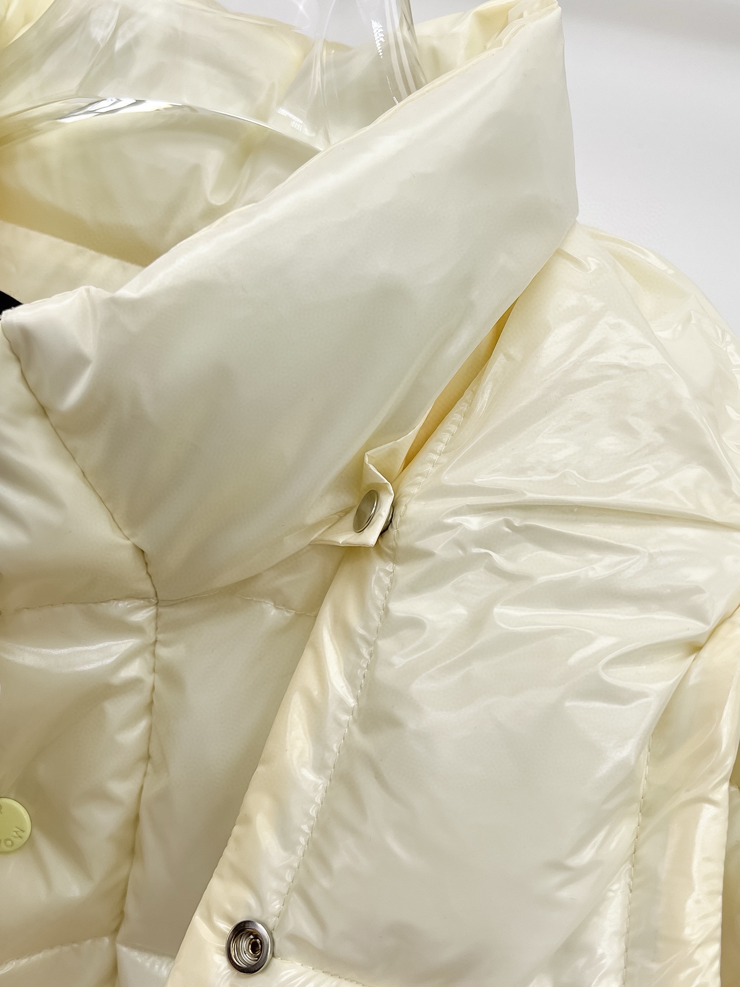 Moncler Down Jacket White Duck Down Black M-l-xl
